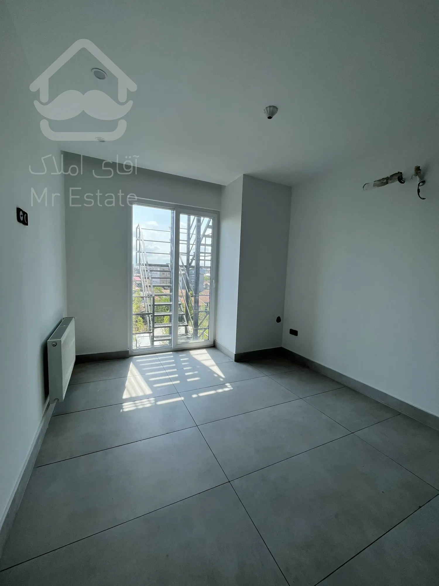 فروش آپارتمان ۲۰۰ متری بر اصلی بلوار اطبا