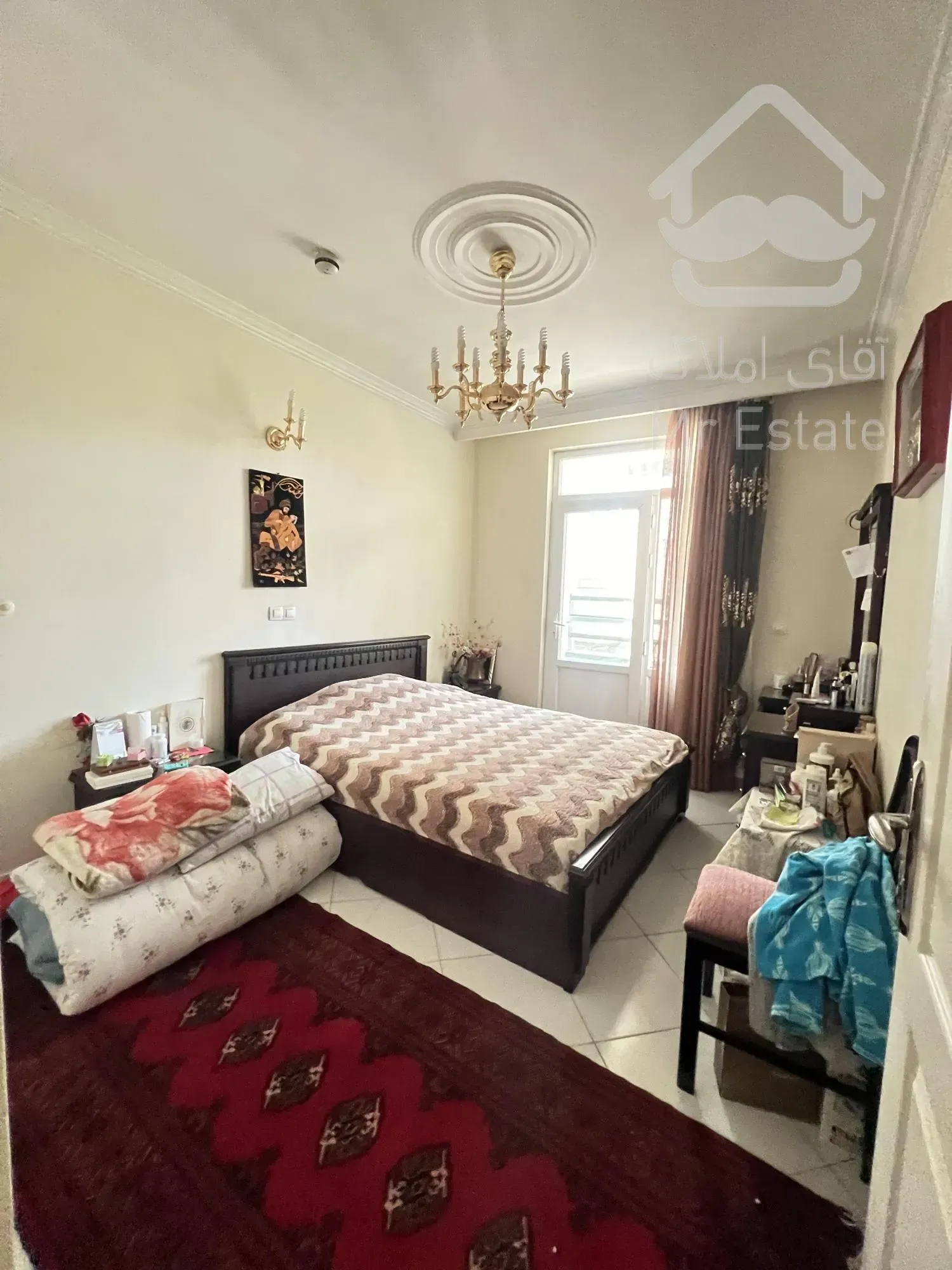 فروش برج در دریاچه چیتگر