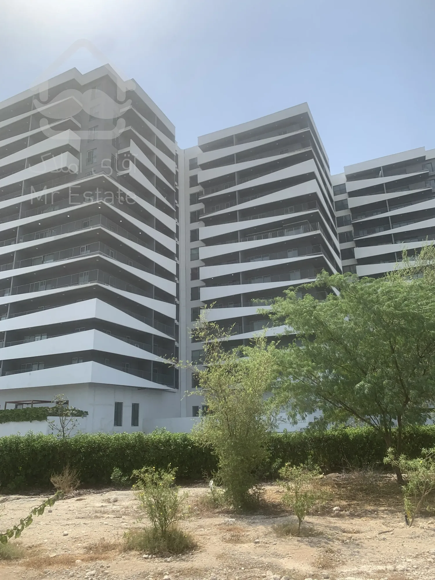 فروش دوخواب ۱۳۲ متری ستاره کیش برج فروردین فاز ۶ صدف