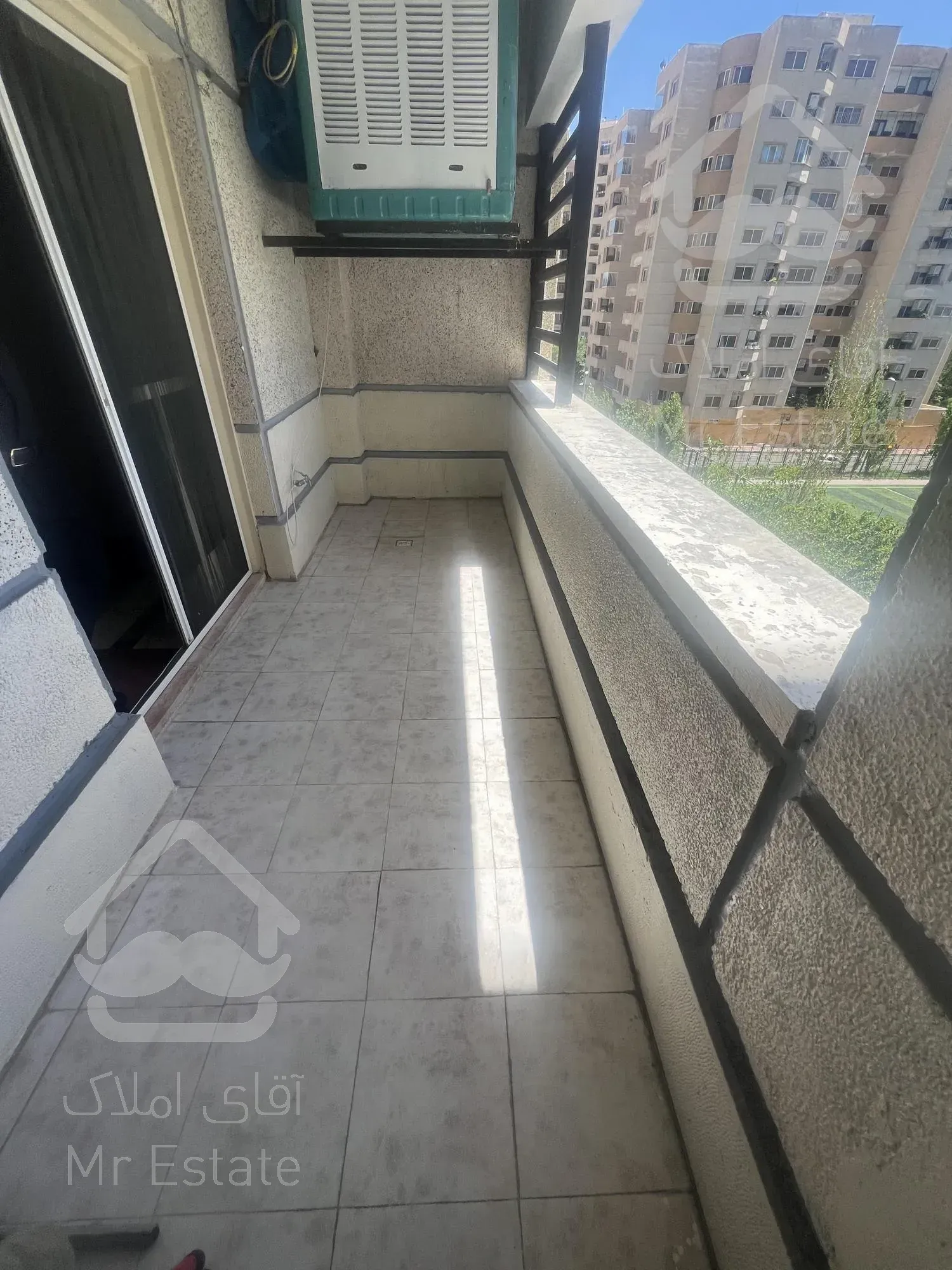 فروش واحد ۱۱۵ متری / دریاچه