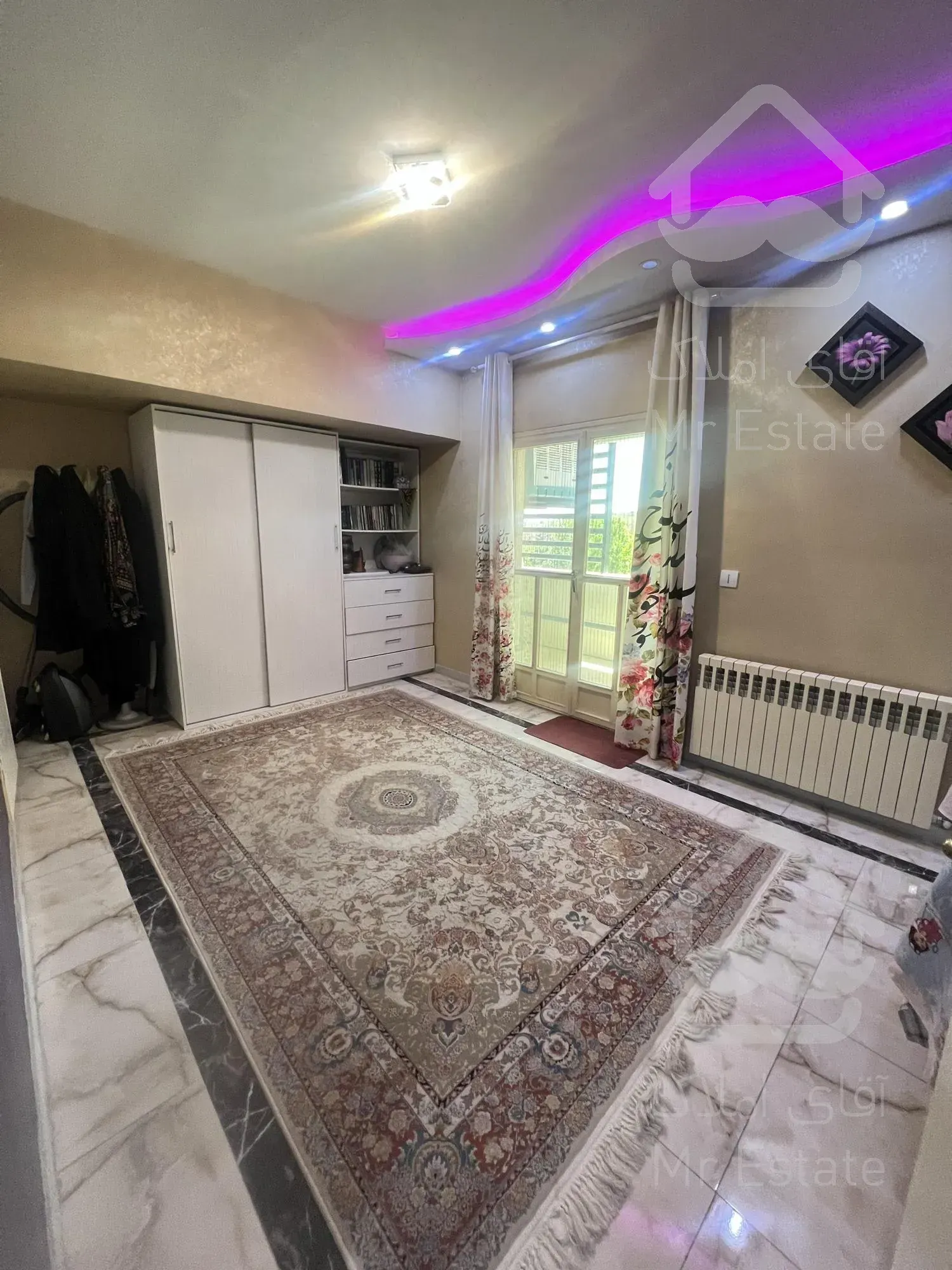 فروش واحد ۱۱۵ متری / دریاچه