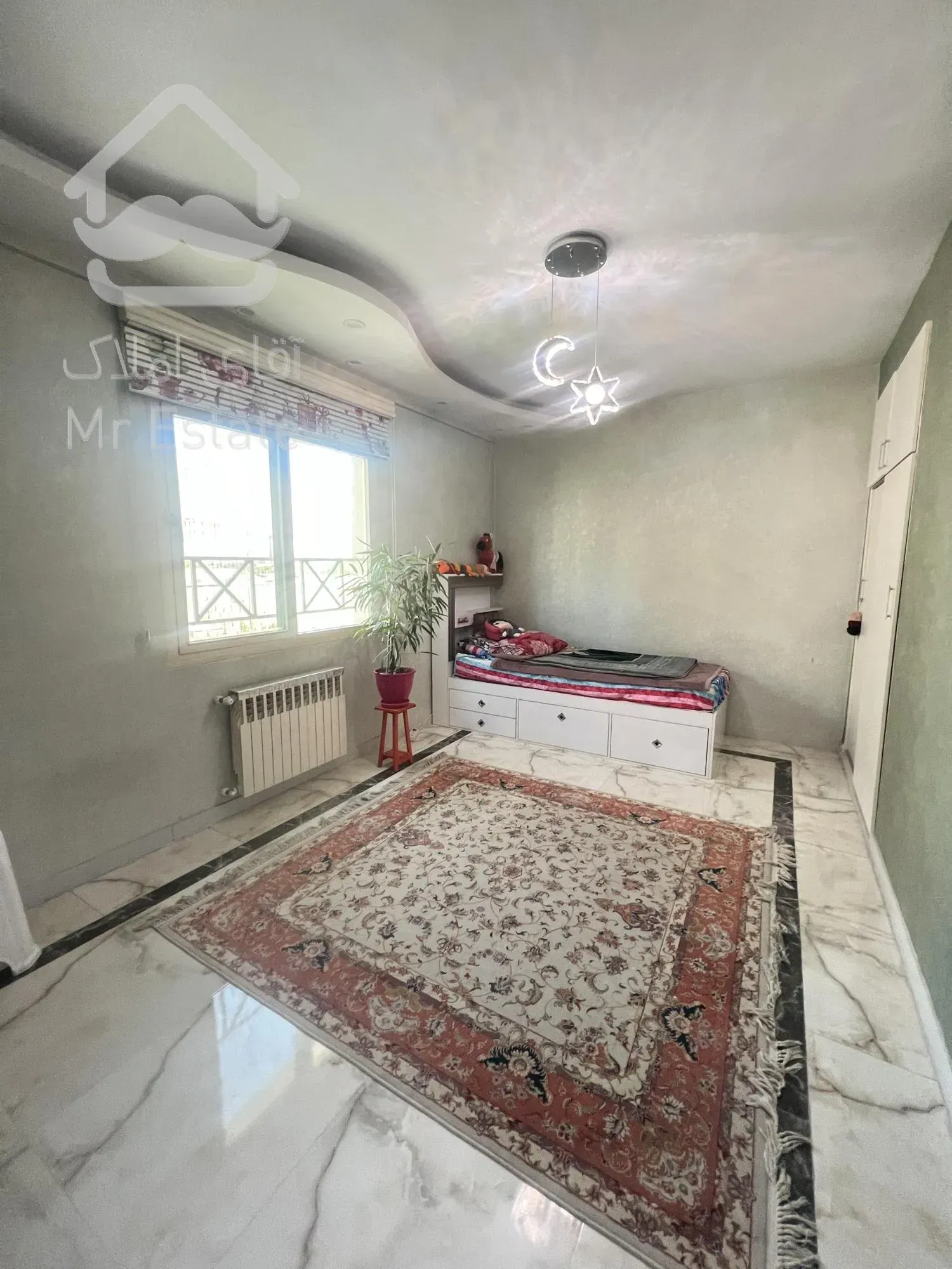 فروش واحد ۱۱۵ متری / دریاچه