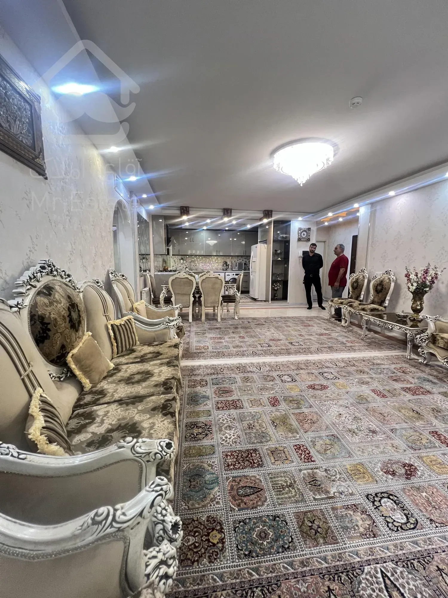 فروش واحد ۱۱۵ متری / دریاچه