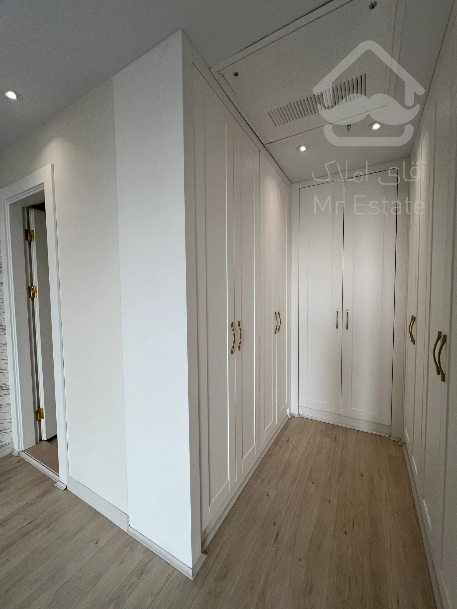 280 متر/نیاوران/کلید نخورده/فول