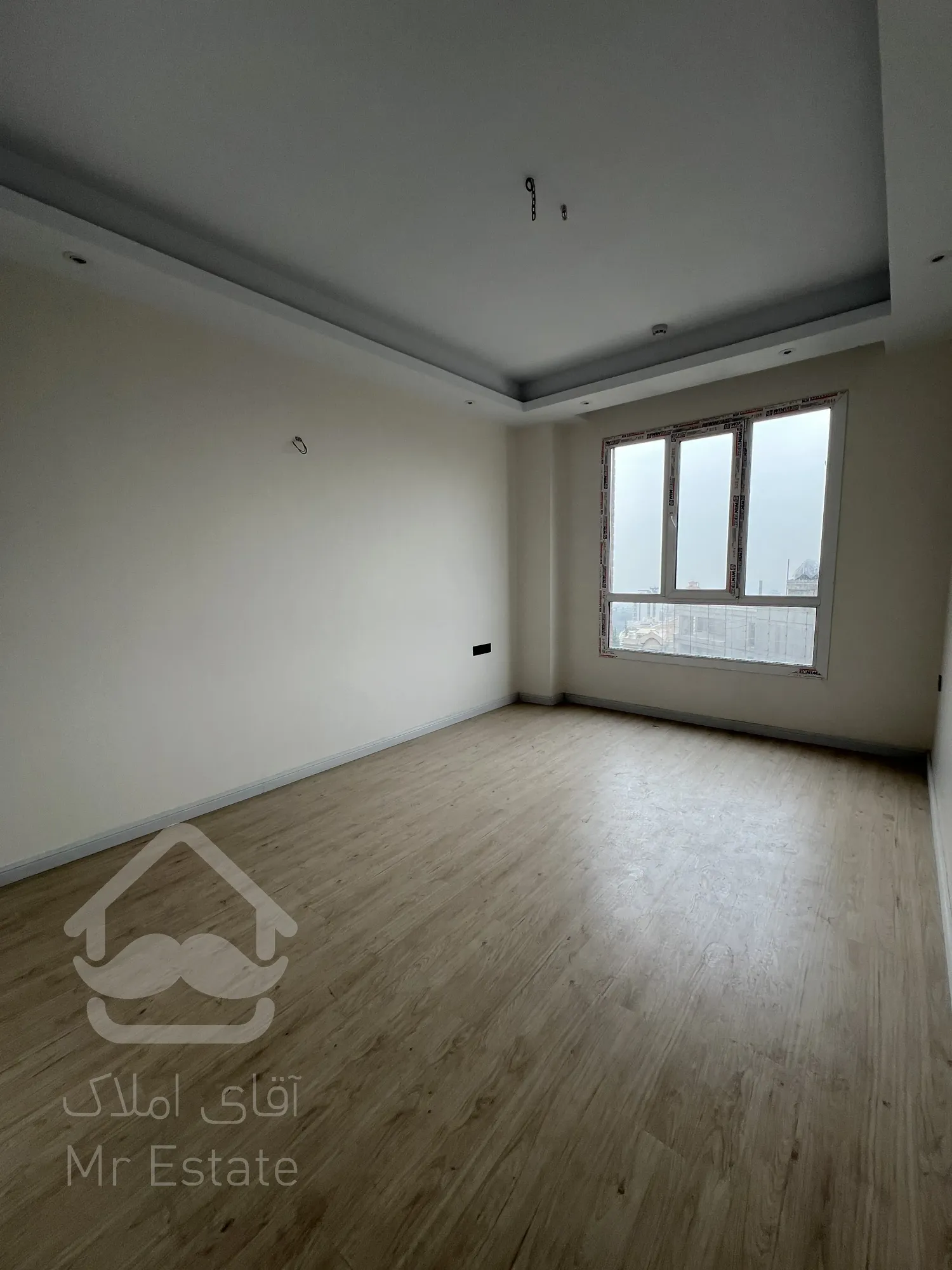 280 متر/نیاوران/کلید نخورده/فول