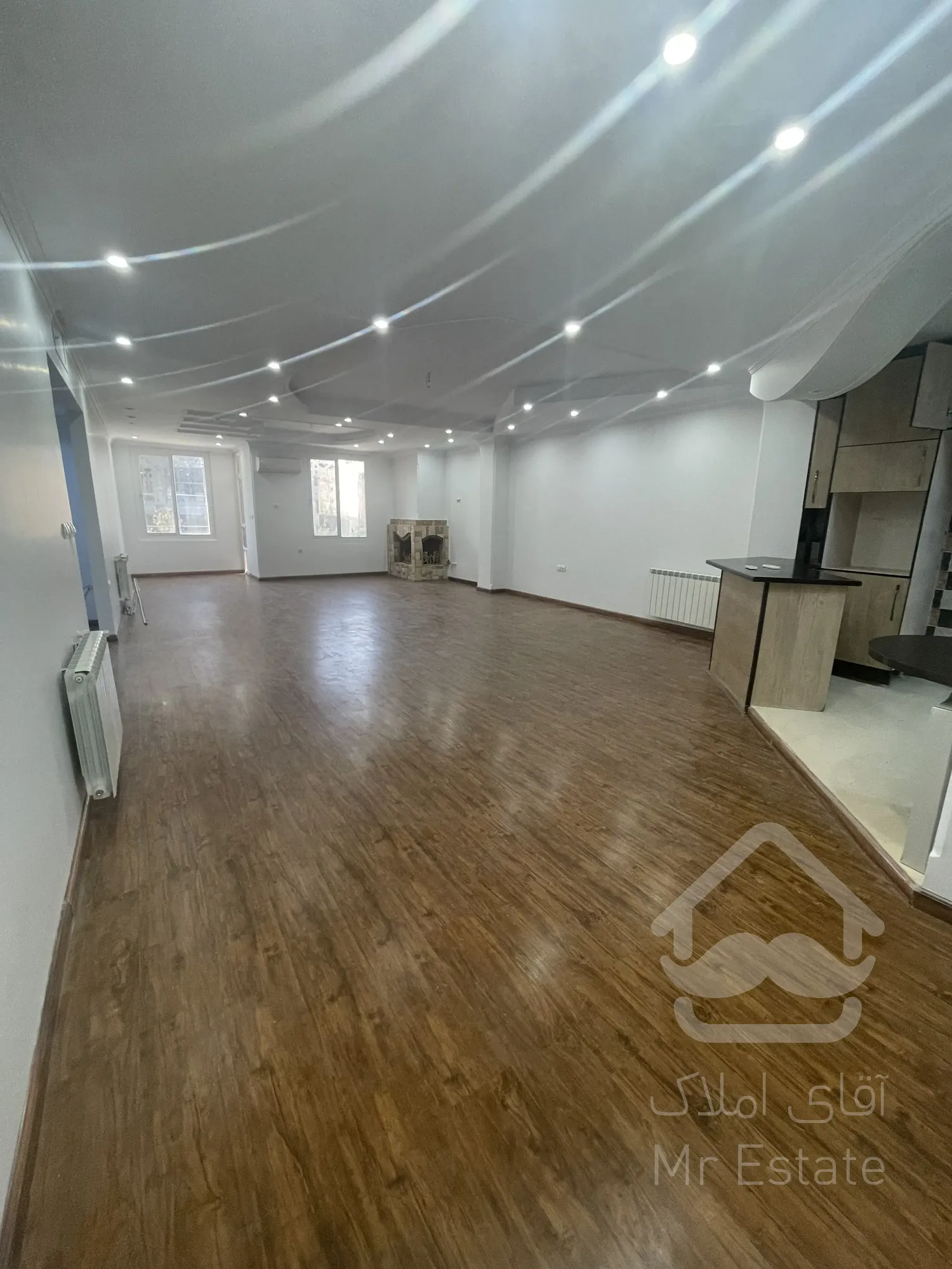 اجاره ۱۸۰ متر قابل تبدیل ۴ خواب نو سازی شده