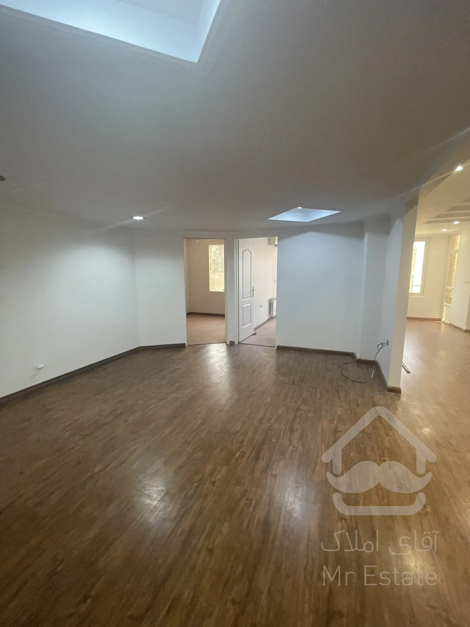 اجاره ۱۸۰ متر قابل تبدیل ۴ خواب نو سازی شده