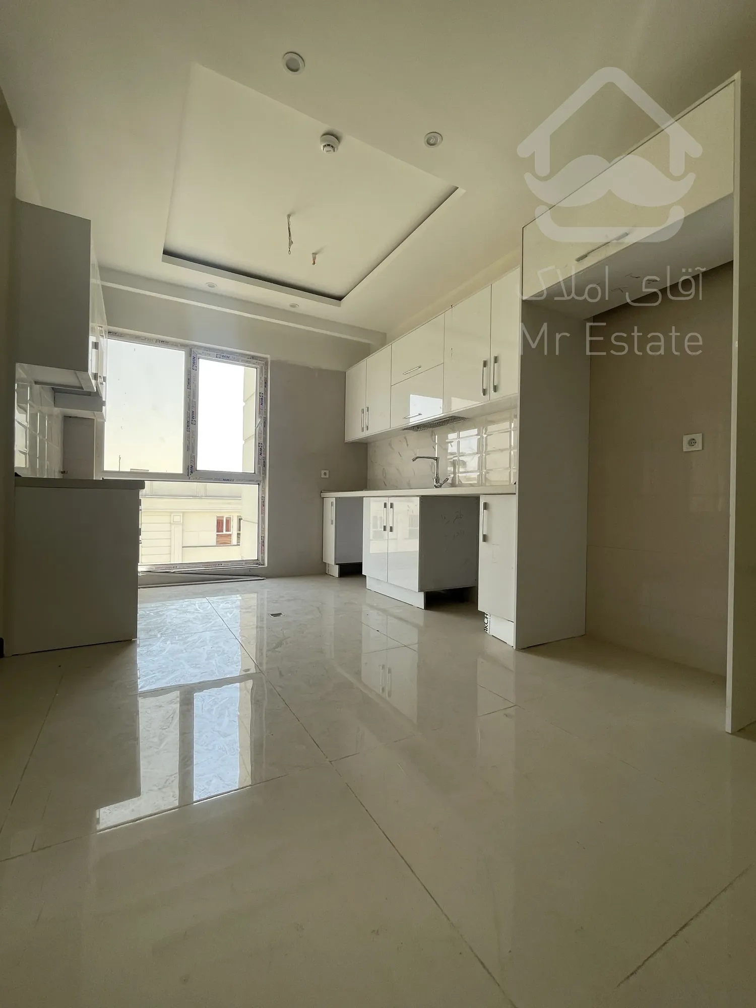 فروش آپارتمان ۱۱۷ متری ۲ خوابه در رونیکا پالاس پاسداران