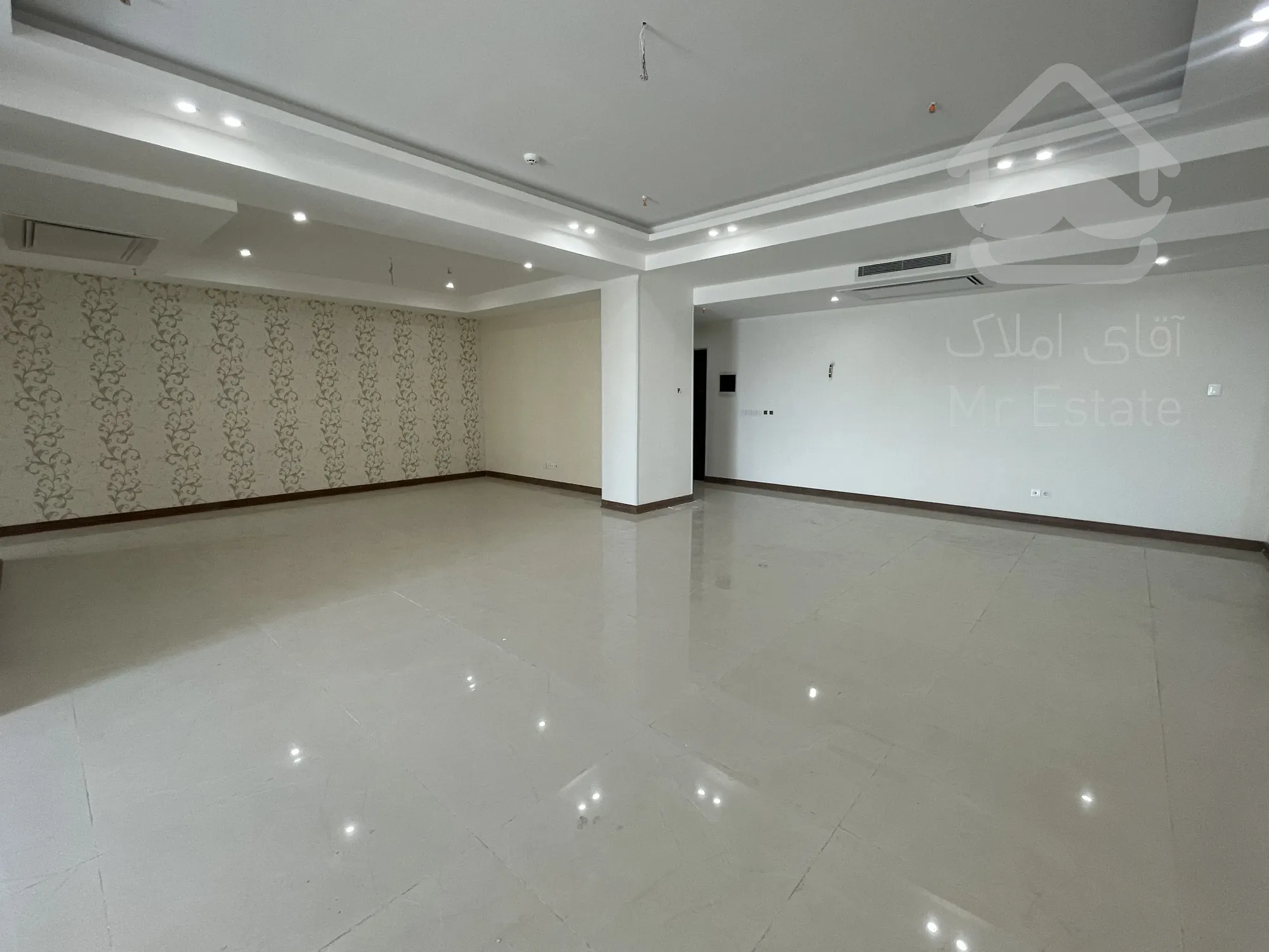 فروش آپارتمان ۱۱۷ متری ۲ خوابه در رونیکا پالاس پاسداران