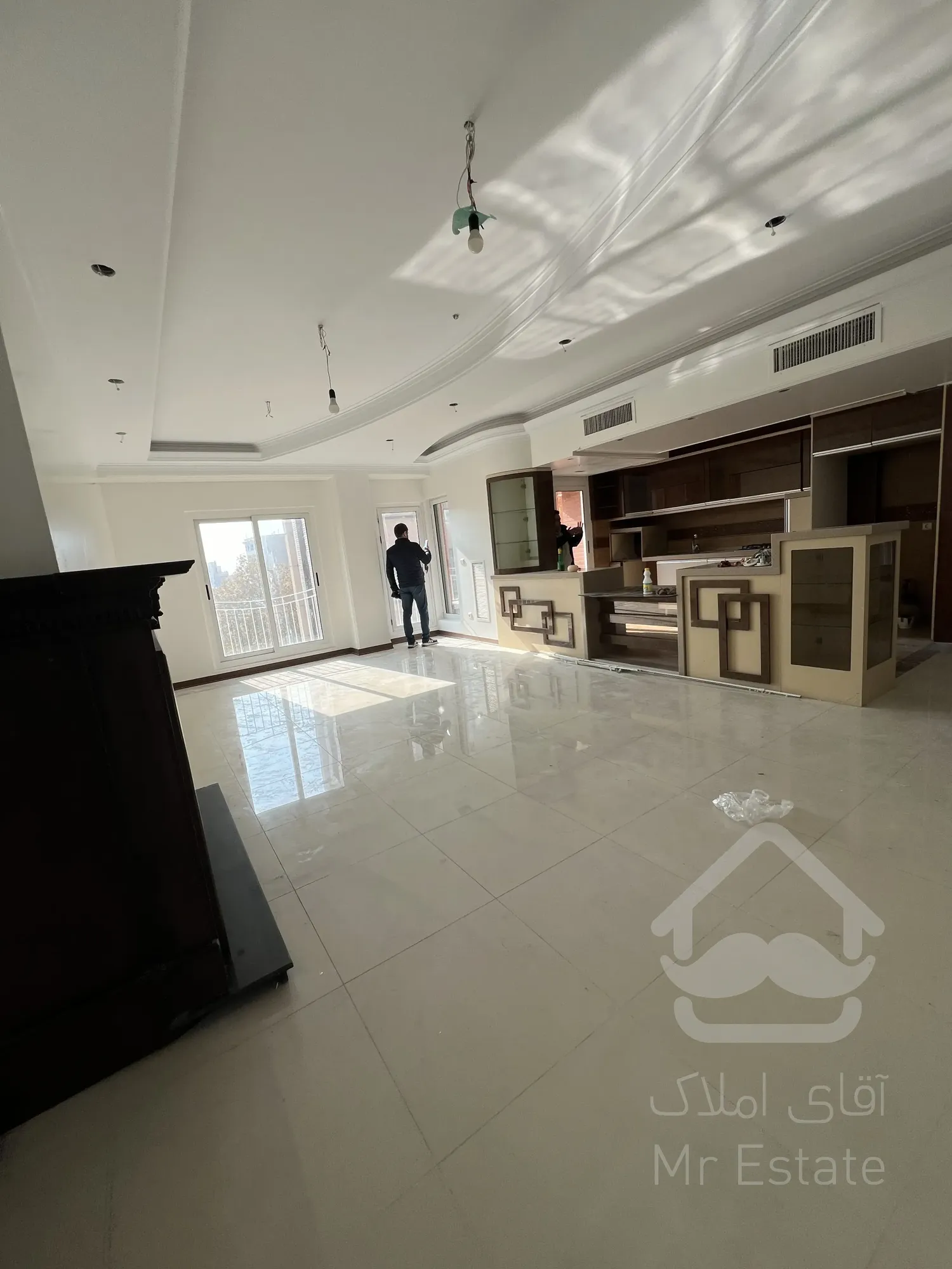 ۱۱۴ متر ۳ خواب در تاپ لوکیشن داراباد