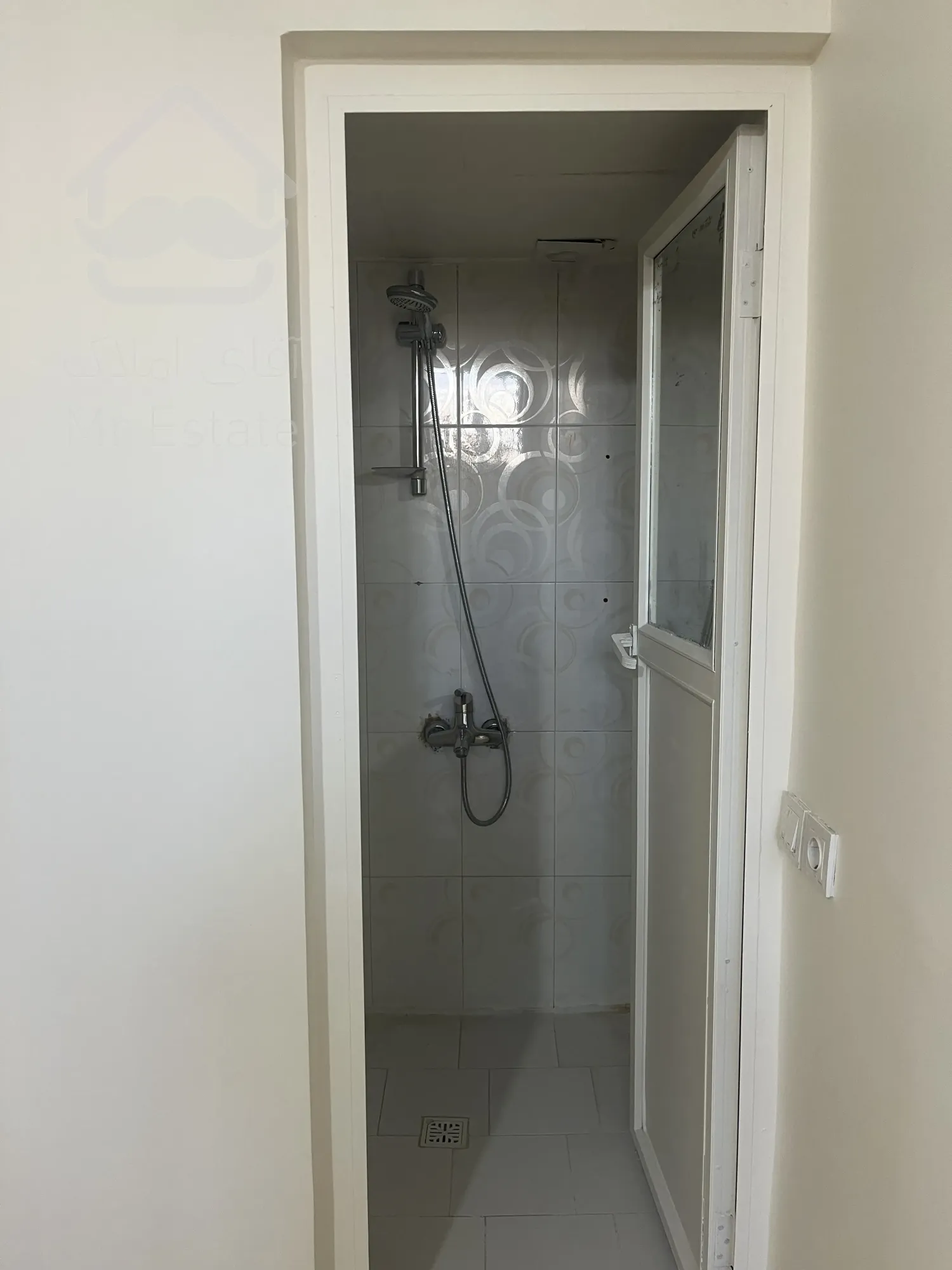 رهن کامل/ ۷۵ متر/۲خوابه/ تخلیه / نقاشی شده