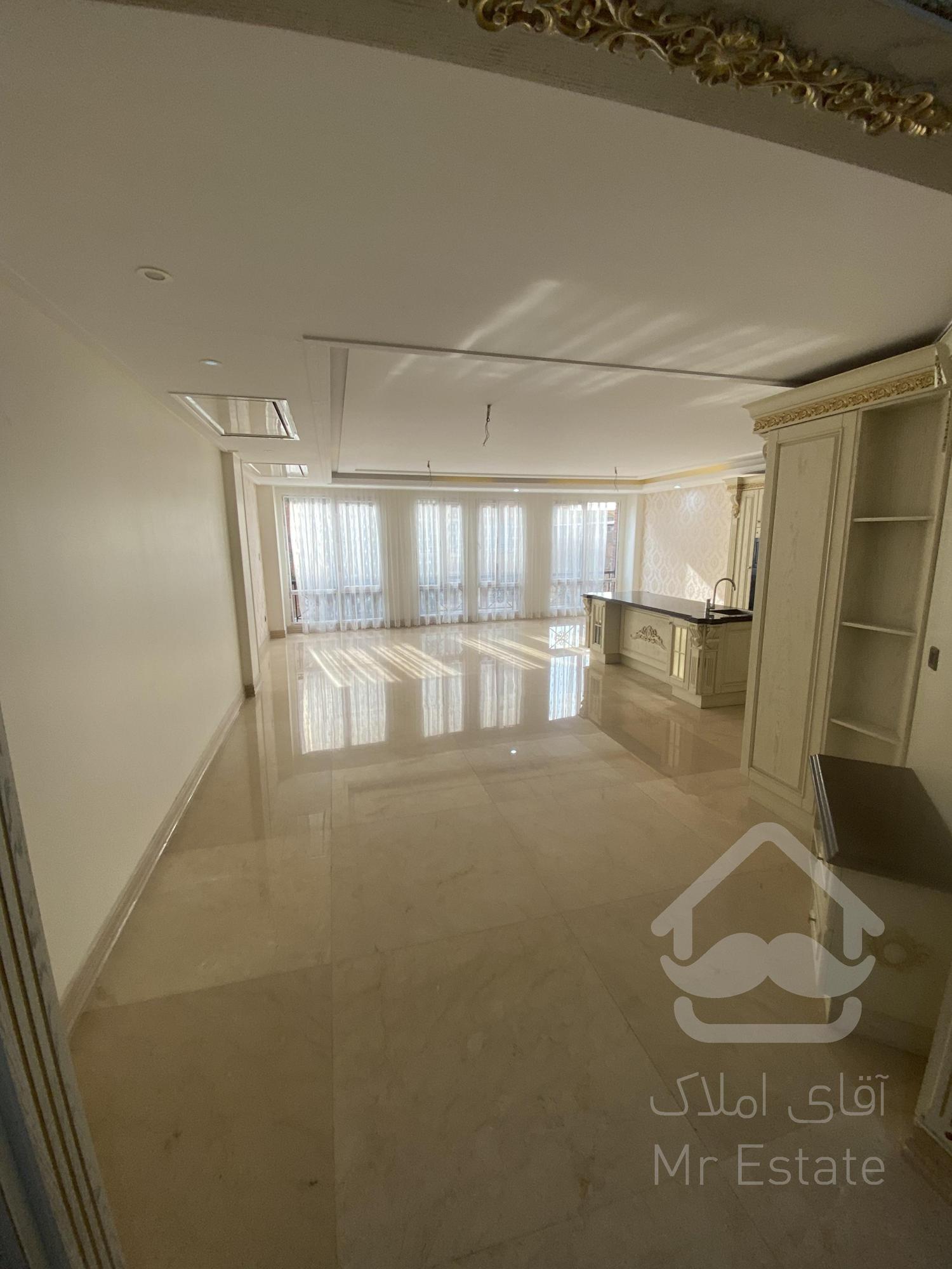 نياوران،٢١٥متر،قصر طلايي