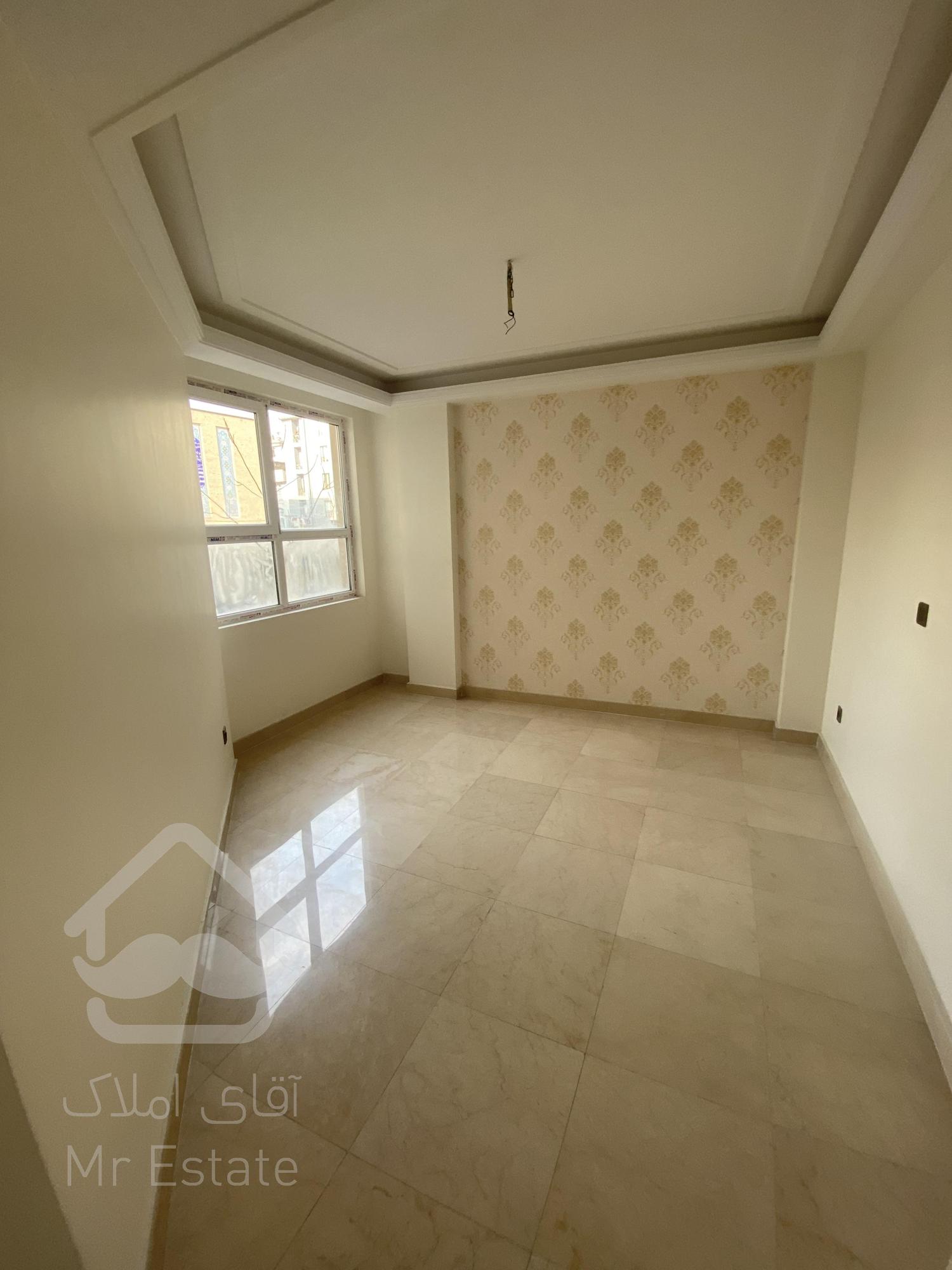 نياوران،٢١٥متر،قصر طلايي