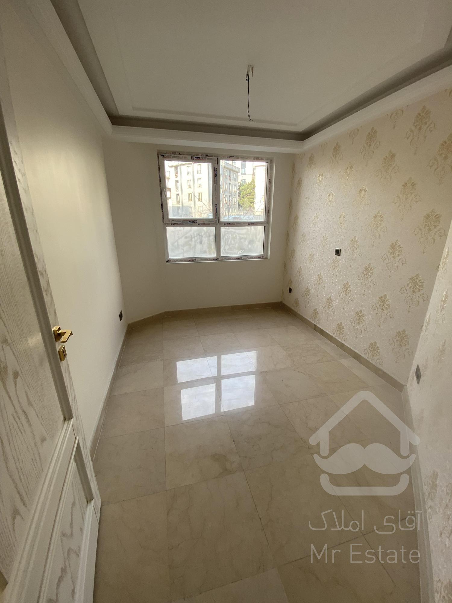 نياوران،٢١٥متر،قصر طلايي