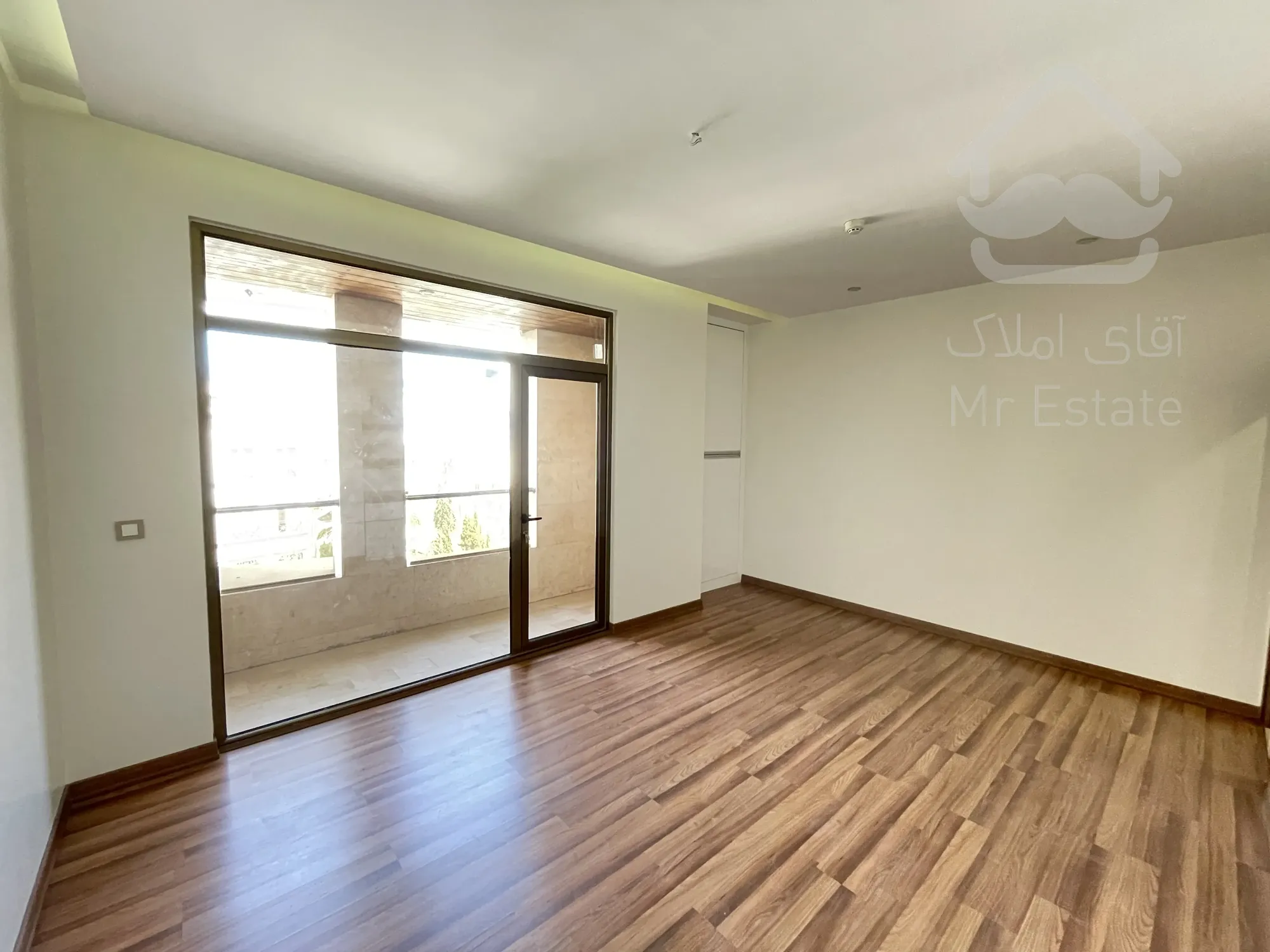 رهن و اجاره ۲۲۵متر فرمانیه عسگریان فول مشاعات