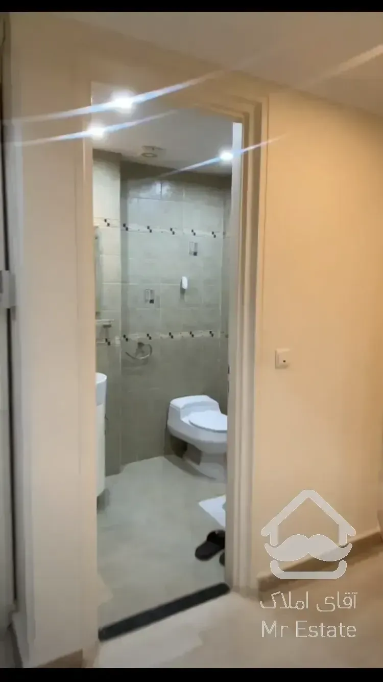 اپارتمان دوخوابه/فول بازسازی/غرق نور