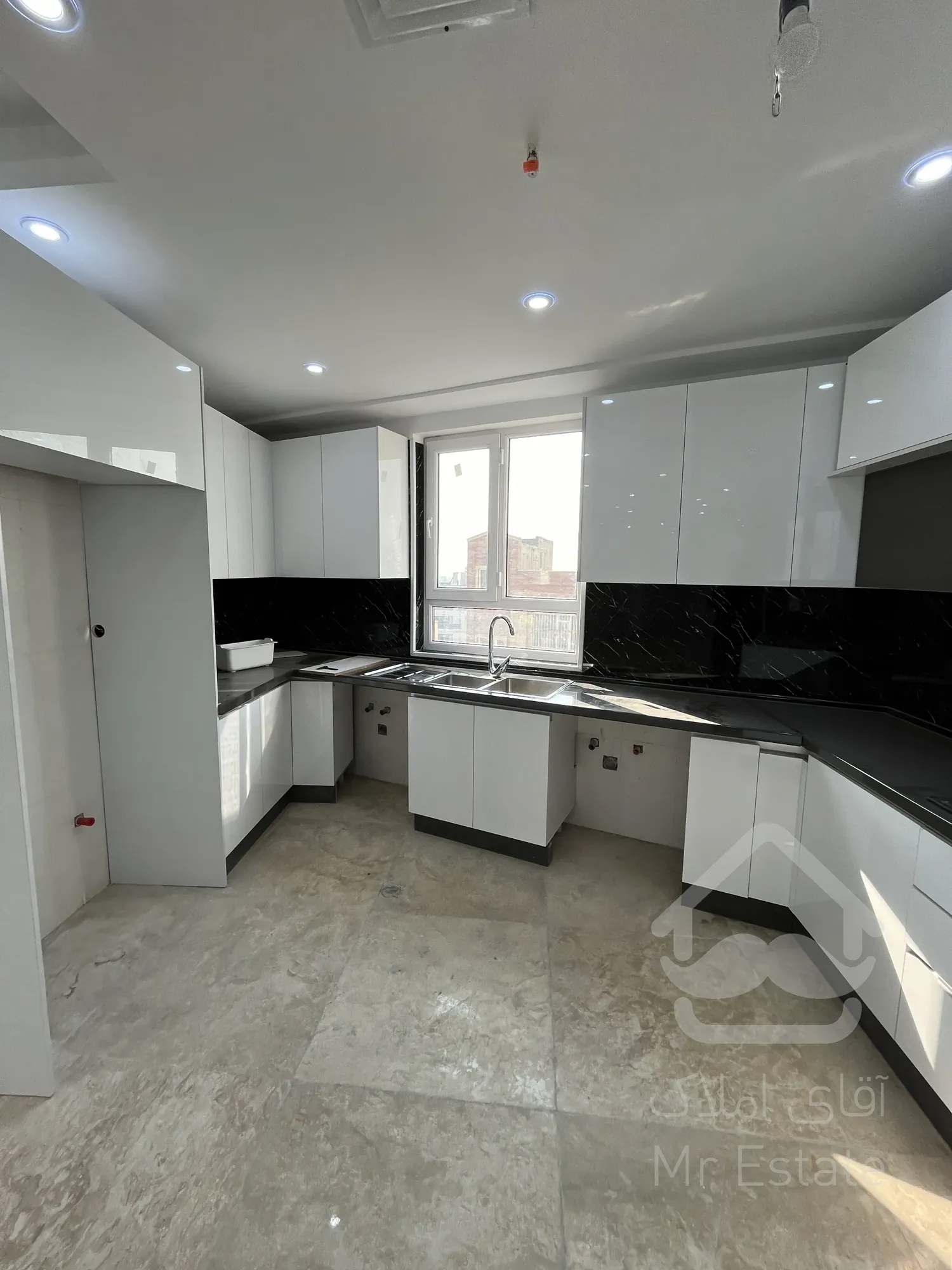 اجاره 120 متری اختیاریه