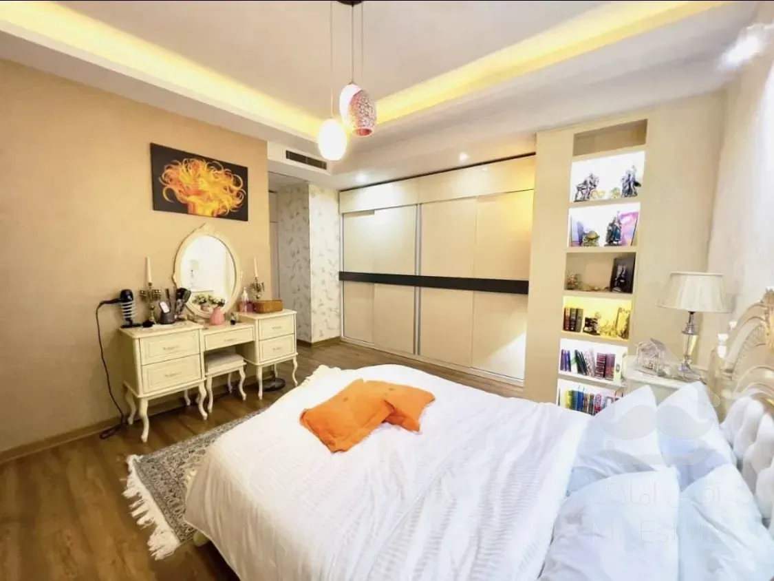 ۲۰۰متری۳خواب فروشی سوپر لوکس سند تکبرگ استخر دار فوق لاکچری