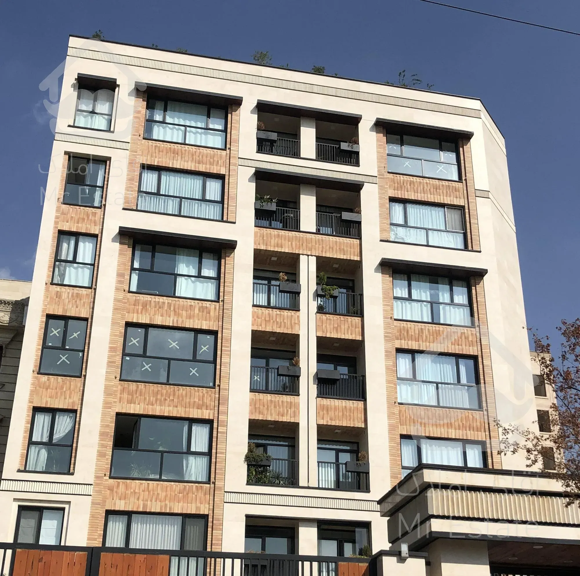 آپارتمان ۱۱۰ متری ۲ خواب/ غربی های ۲۴ متری