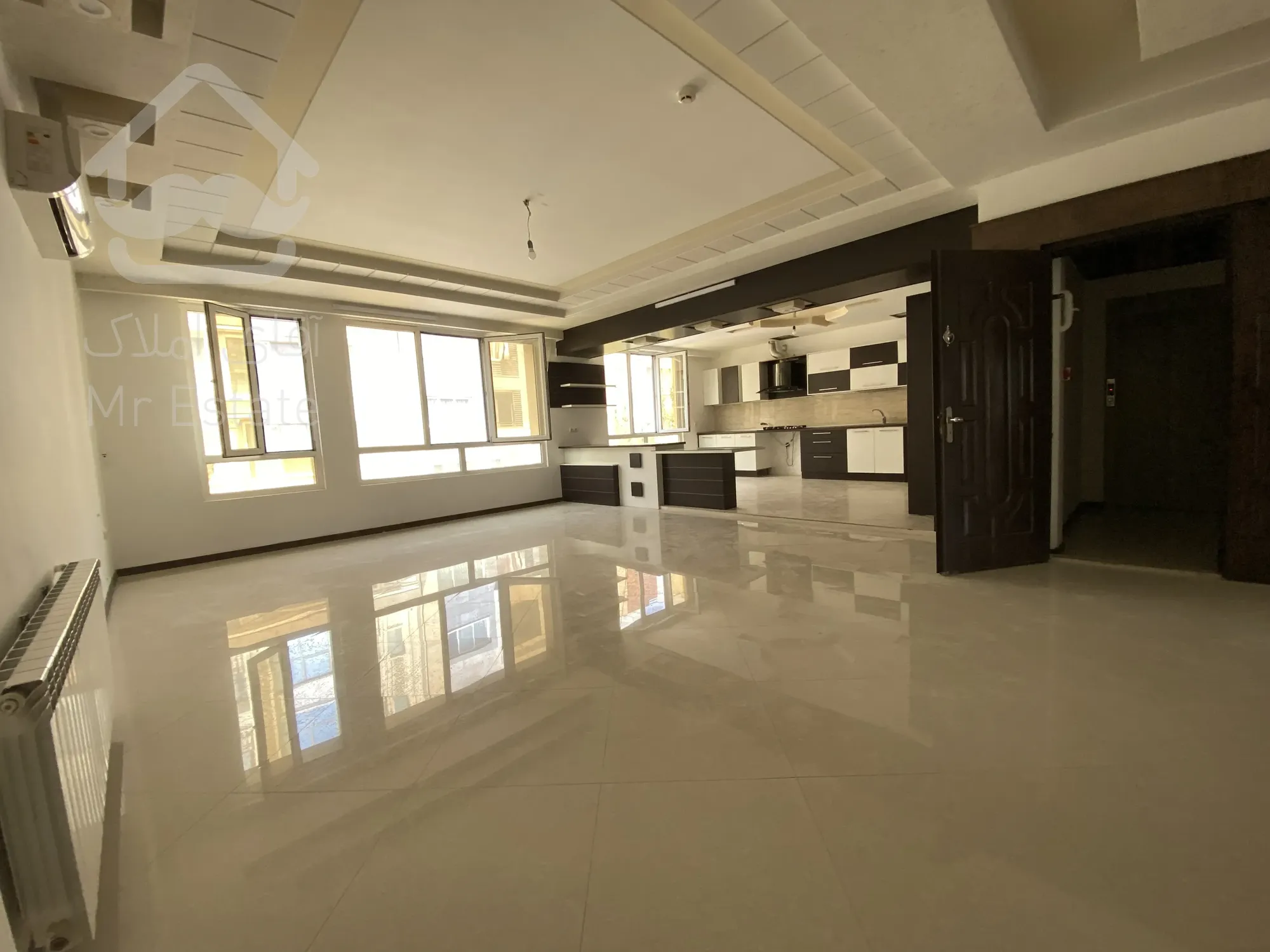 رهن فوق العاده اوکازیون اپارتمان بزرگ در اقبال لاهوری