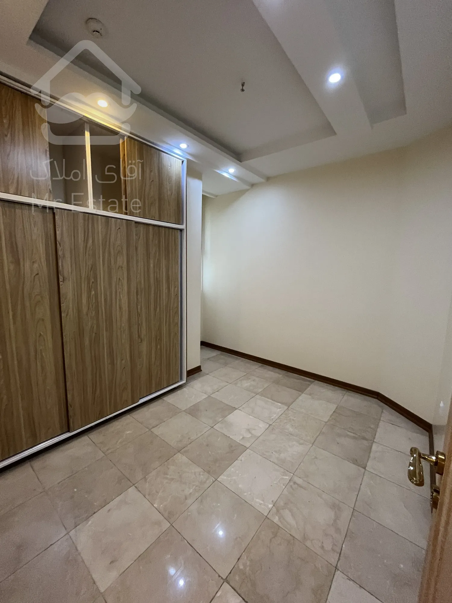 اجاره 165 متری کیکاووس