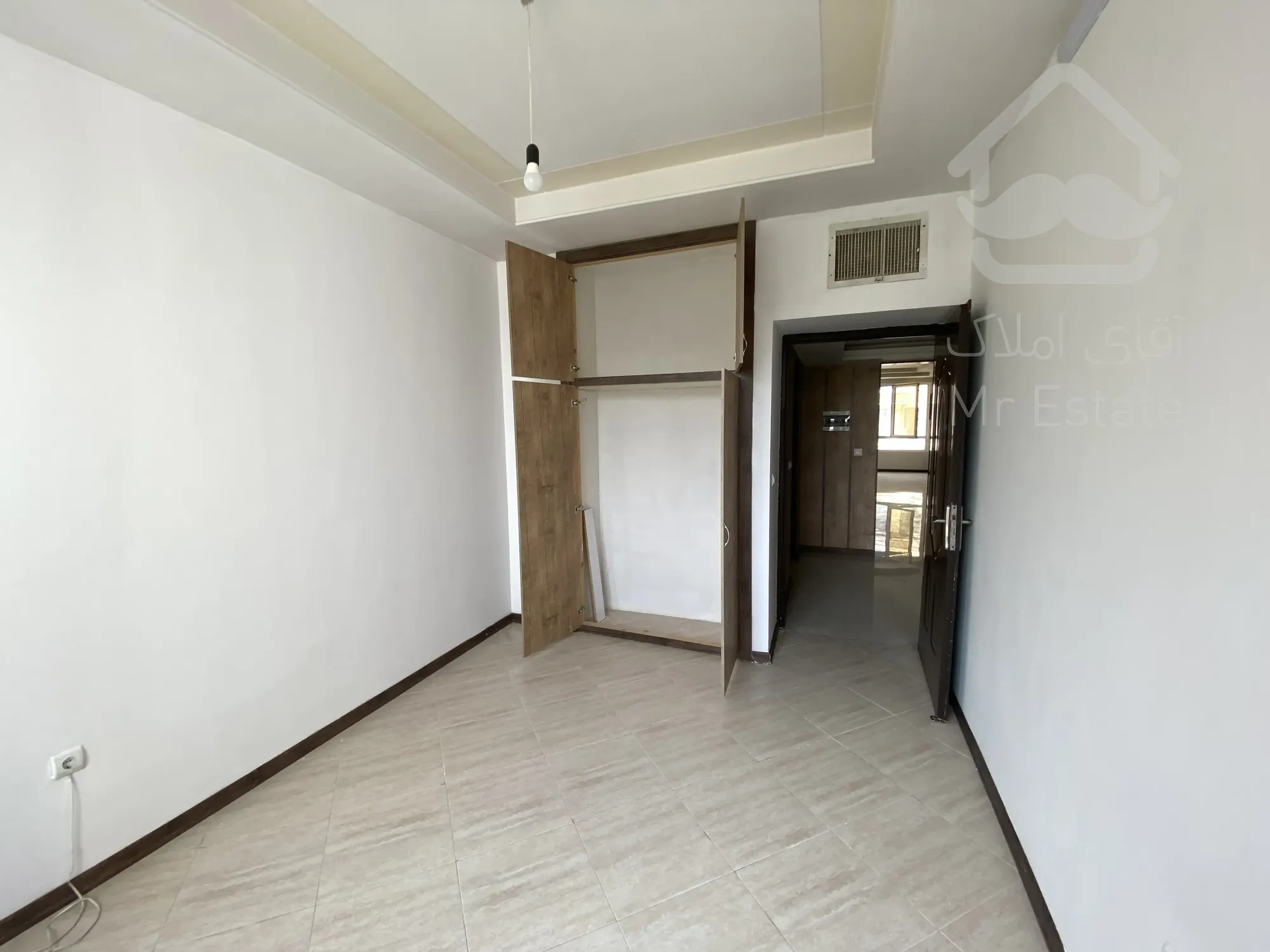 رهن فوق العاده اوکازیون اپارتمان بزرگ در اقبال لاهوری