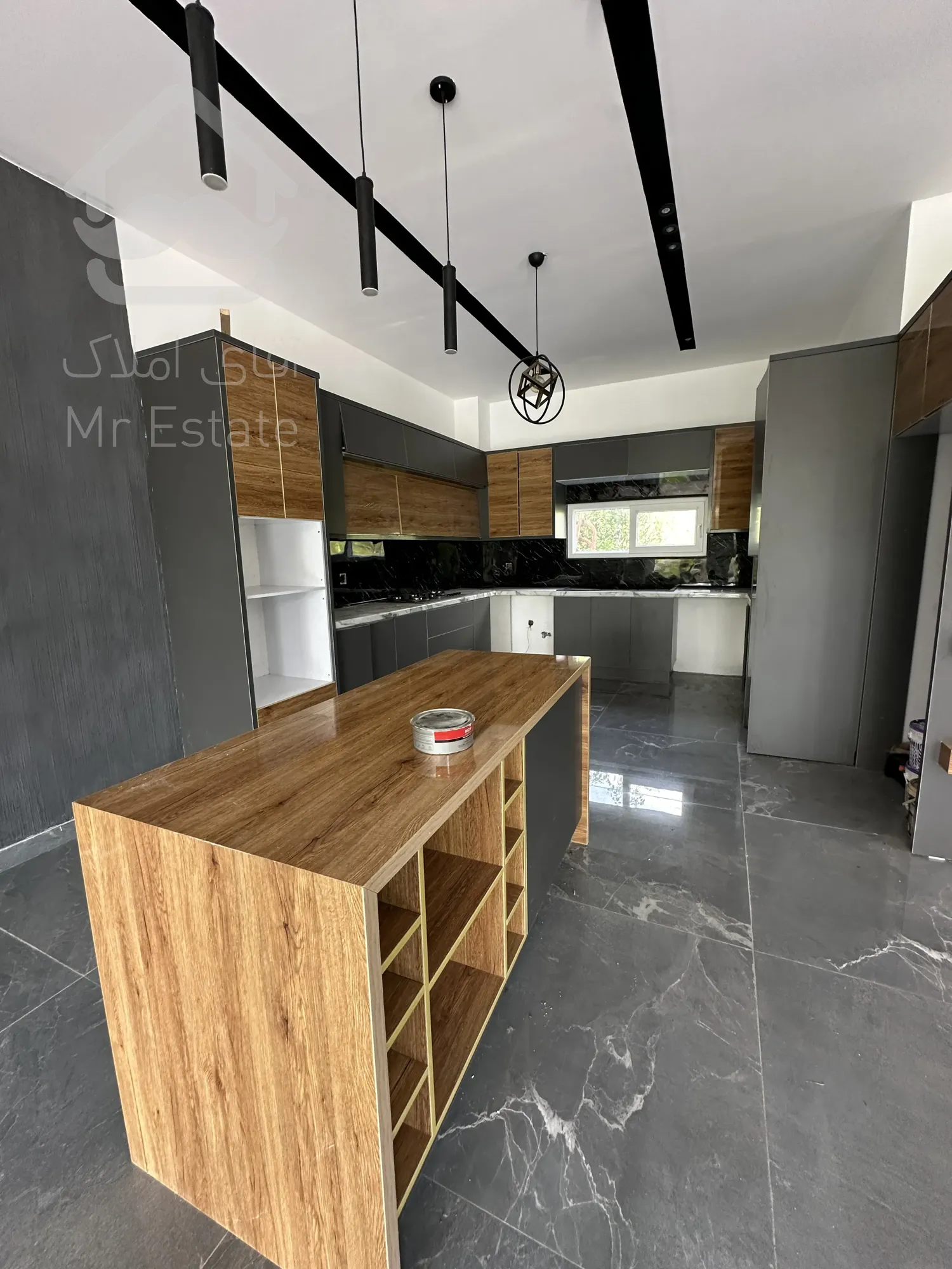 ۴۲۰ متر ویلا مدرن با شرایط ویژه در نوشهر