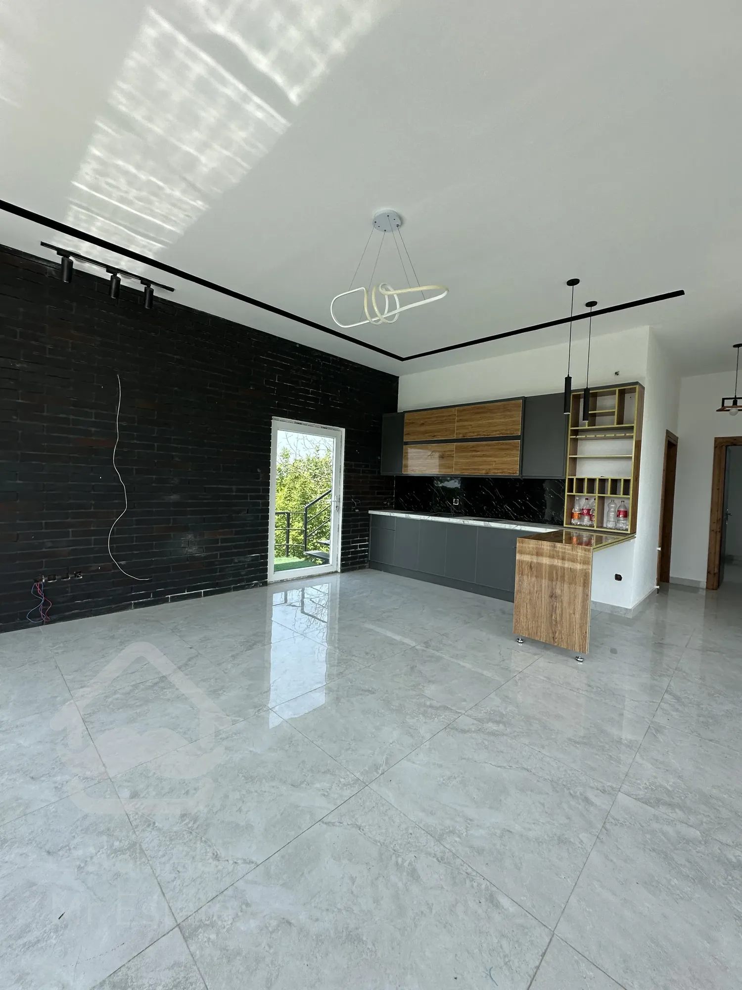 ۴۲۰ متر ویلا مدرن با شرایط ویژه در نوشهر