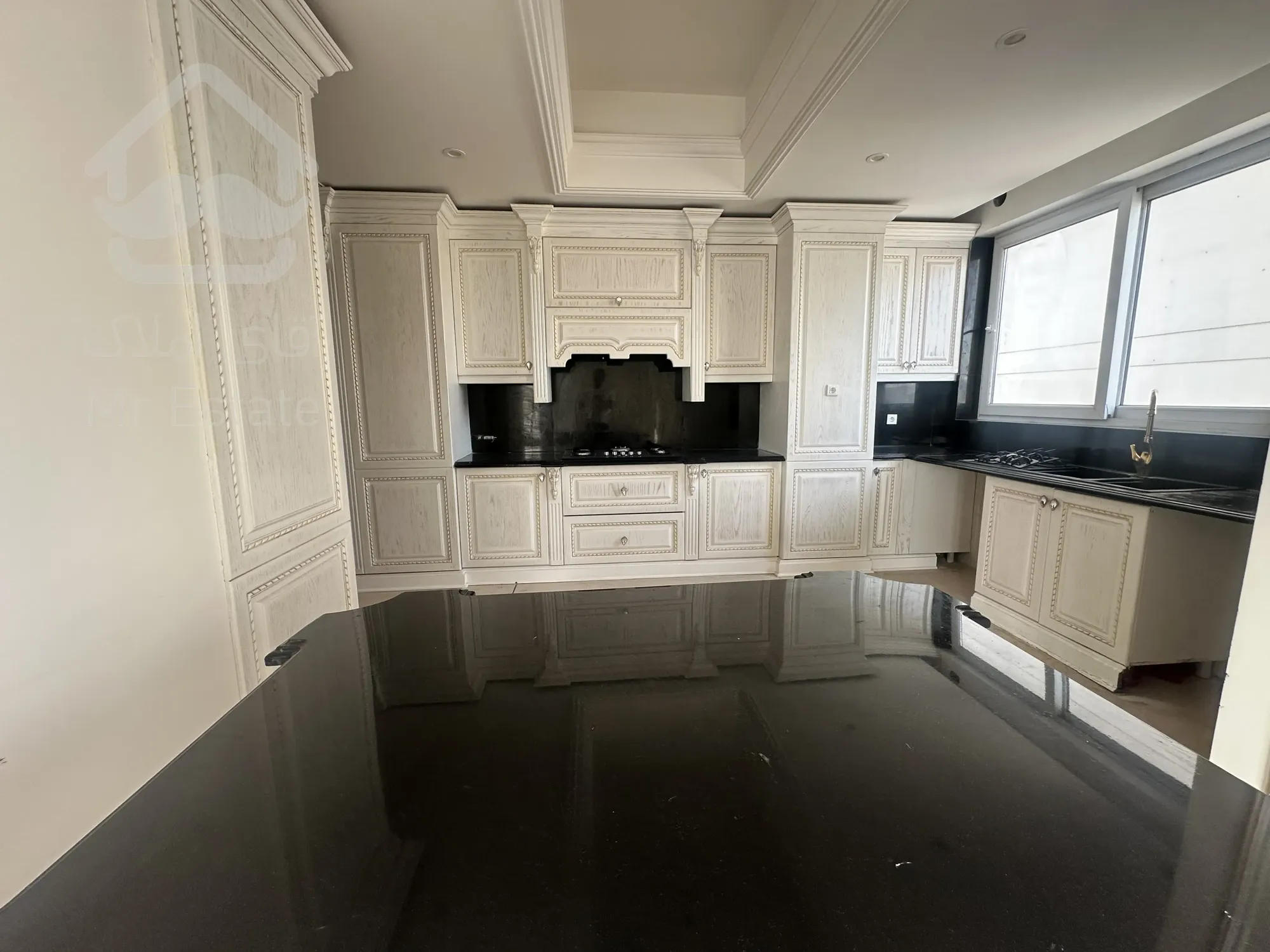 ۲۰۰متر ۳خواب مستر نیاوران برج باغ