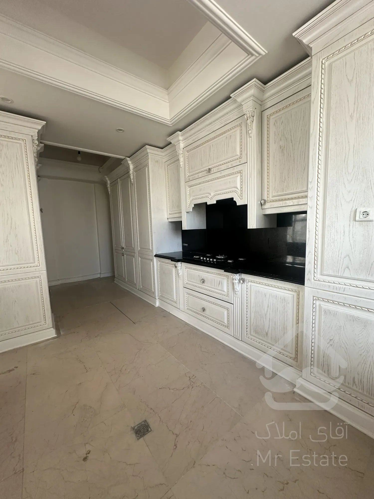 ۲۰۰متر ۳خواب مستر نیاوران برج باغ