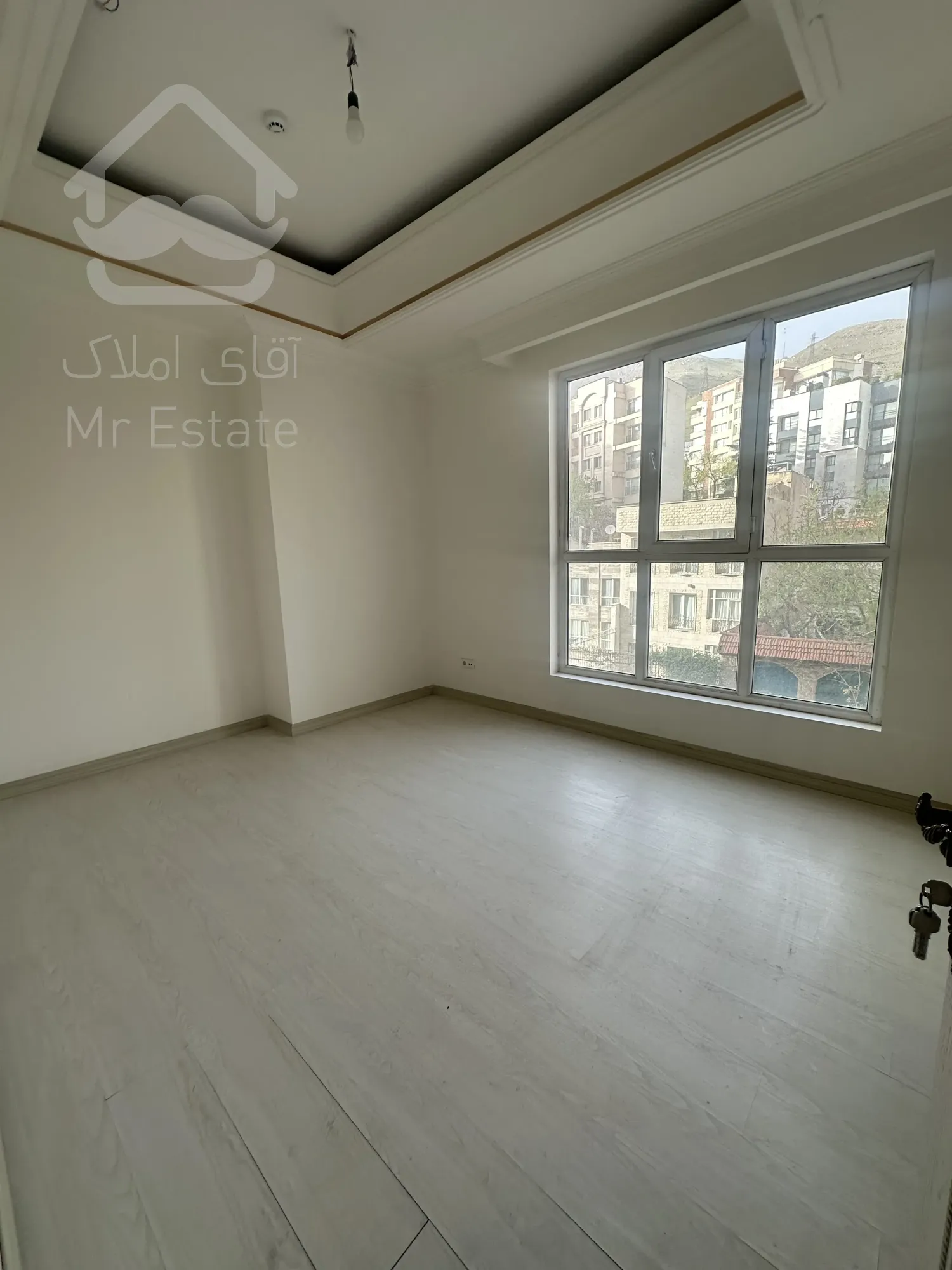 ۲۰۰متر ۳خواب مستر نیاوران برج باغ