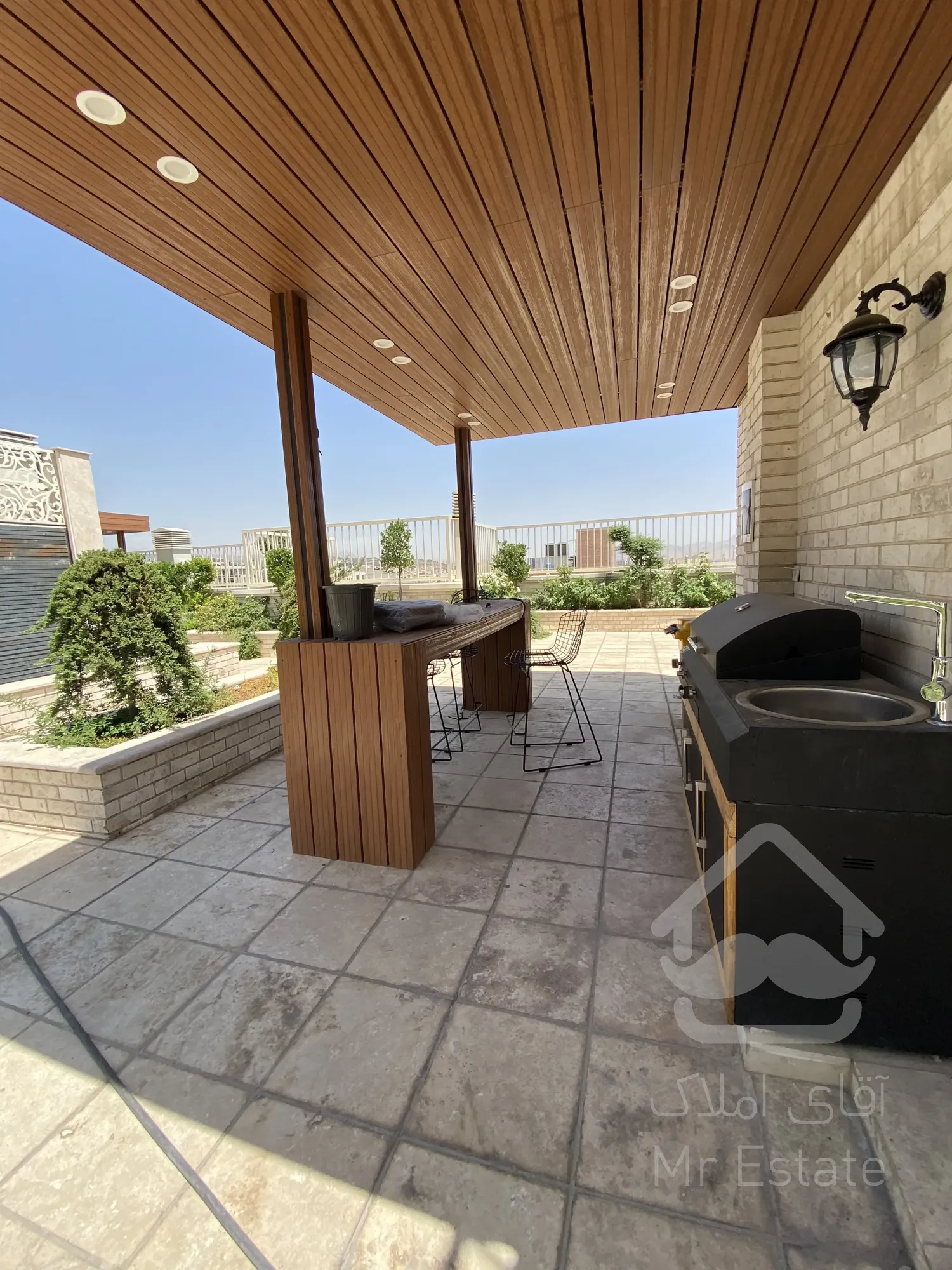 135 متر اختیاریه