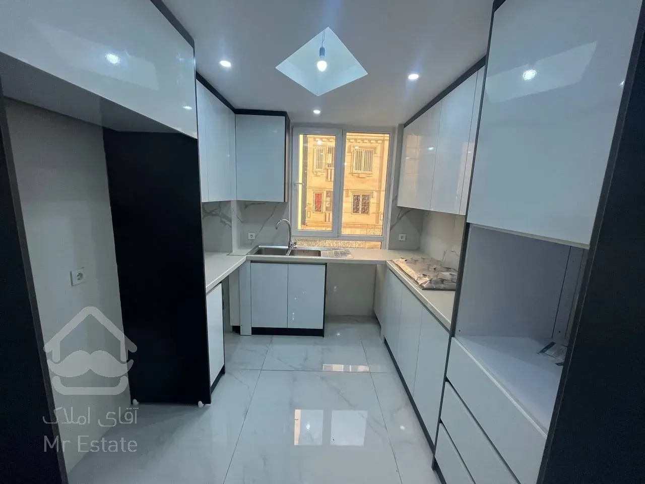 ۱۲۲ متر/ کم واحد/ لاکچری