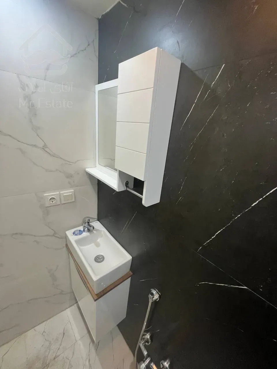 ۱۲۲ متر/ کم واحد/ لاکچری