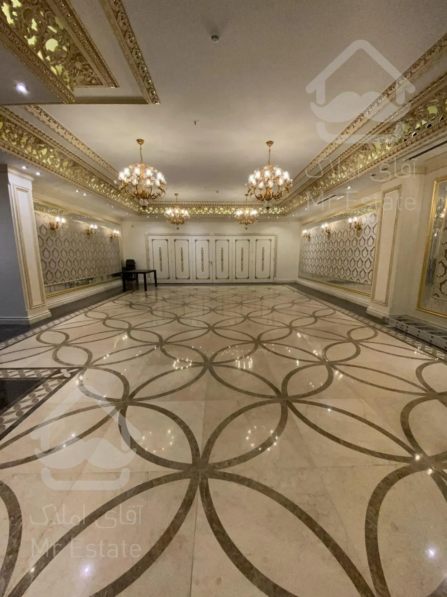 پاسداران 165 متری نوساز با مشاعات کامل و لوکس