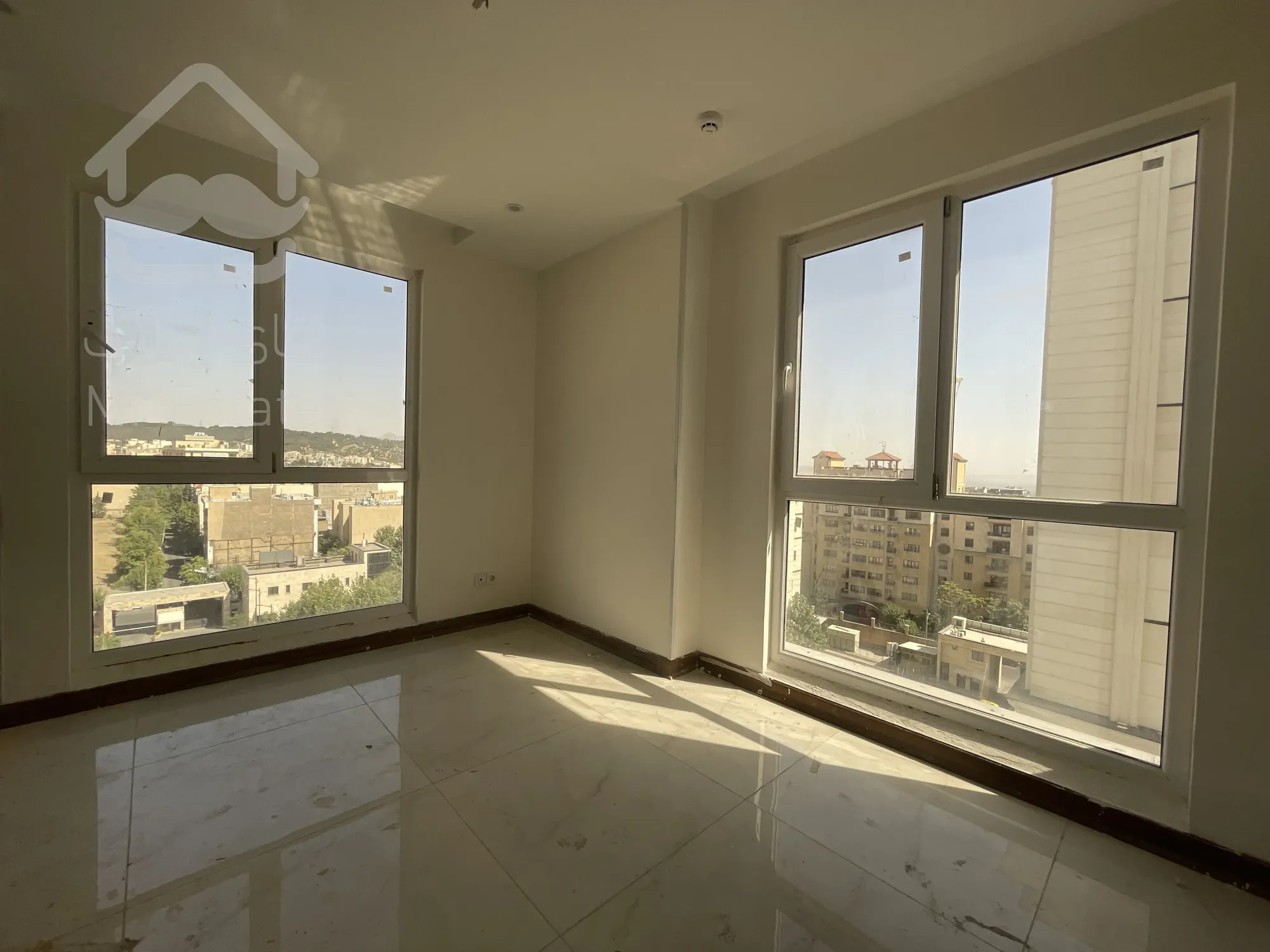 واحد ۱۸۰ متری کلید نخورده فول مشاعات با قیمت مناسب/رونیکا پالاس