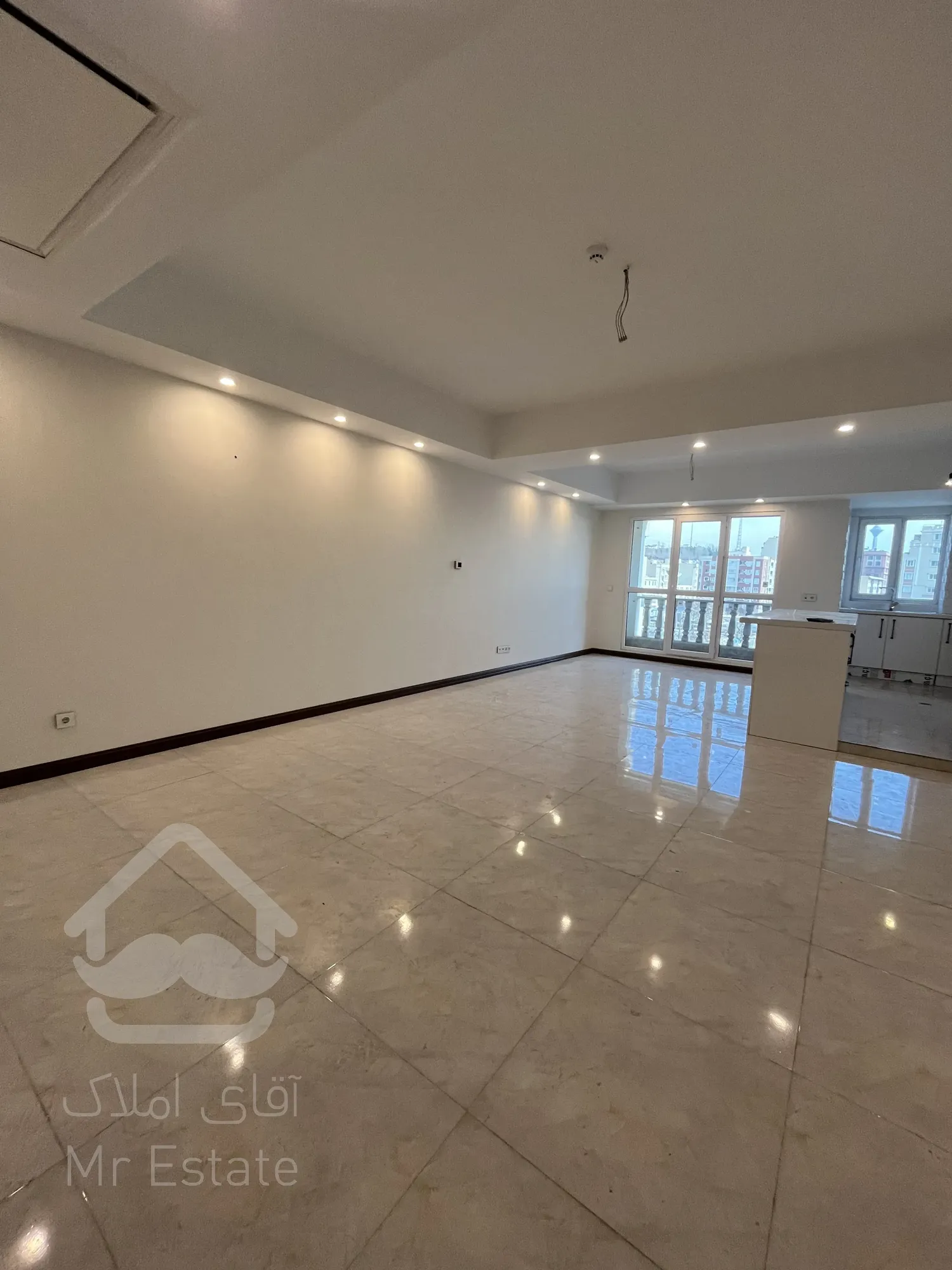 ۷۰متر ۲خواب تراورتن ترکیبی تاپ لوکیشن