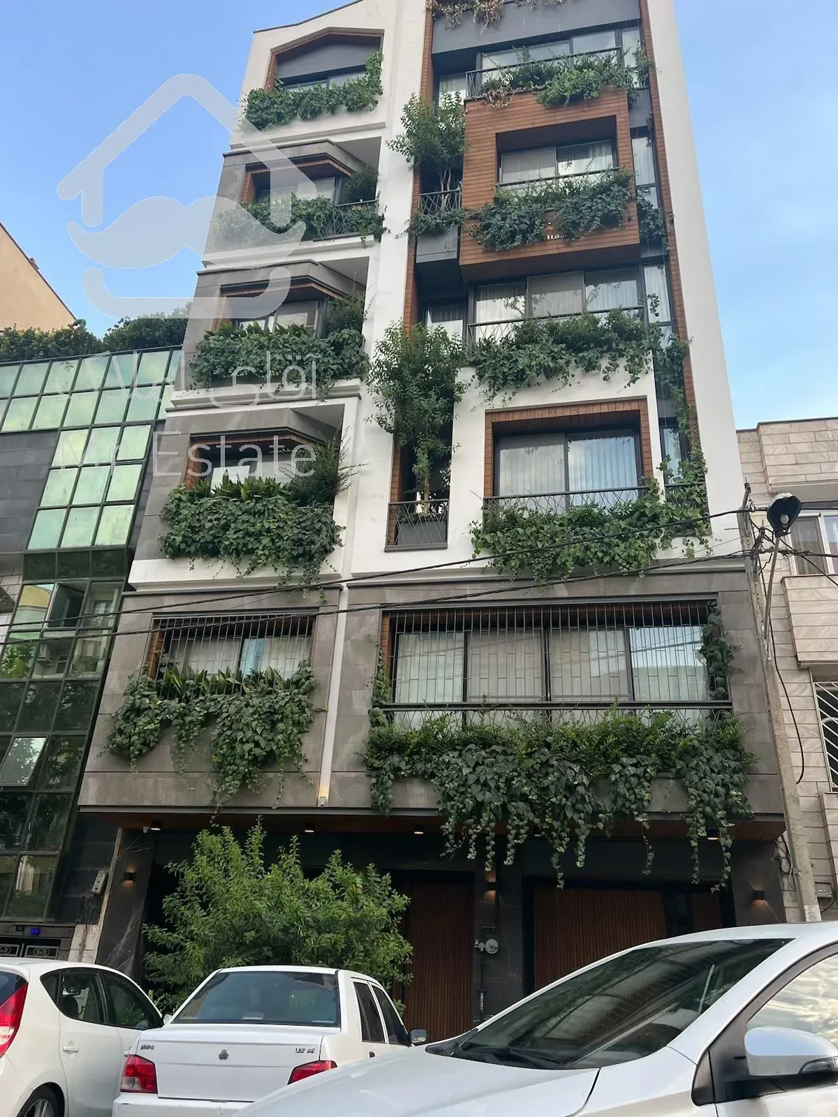 ٦٥٠ متر كلنگي ٢ كله ٣ نبش