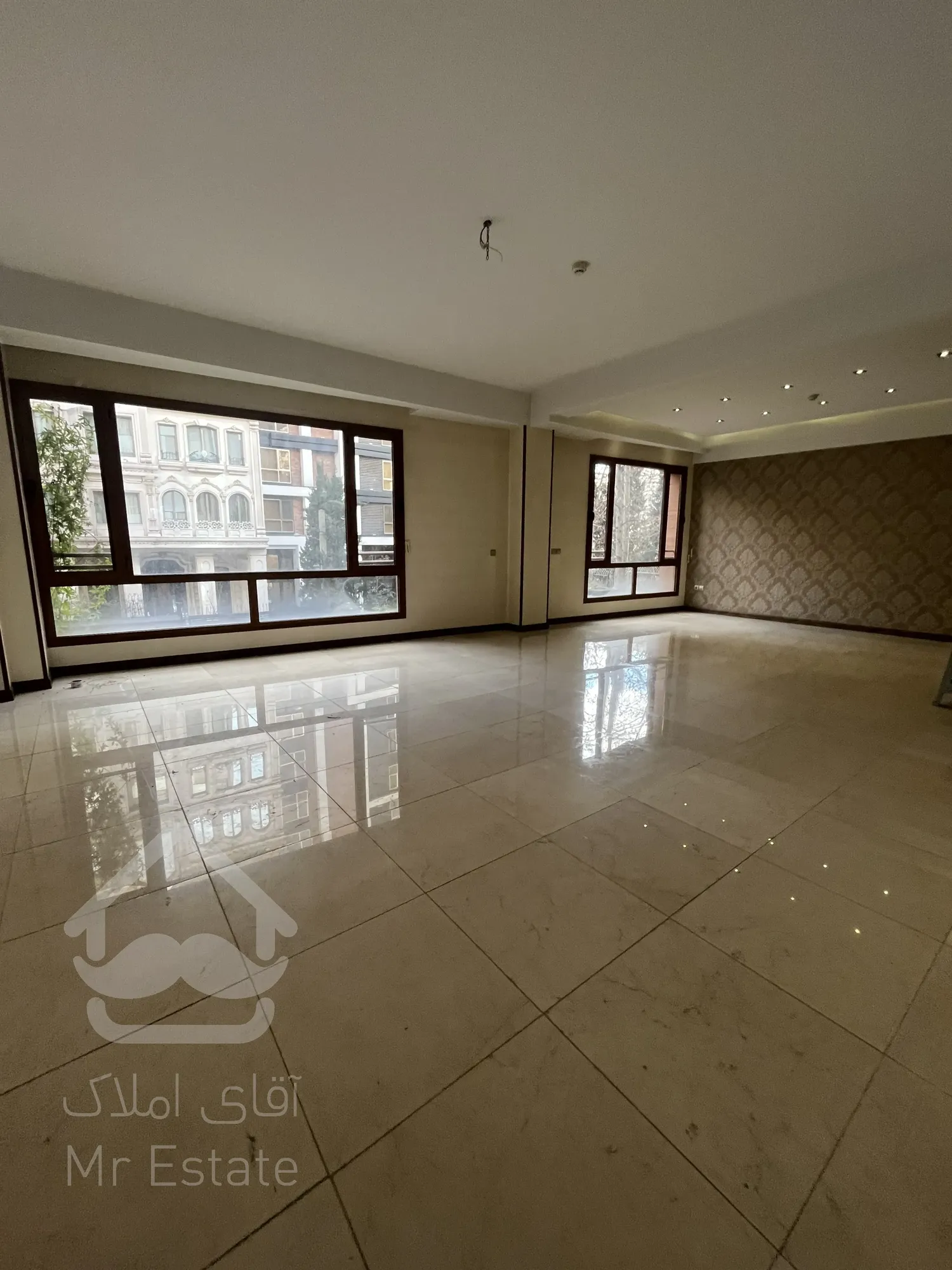 185متر نیاوران فول مشاعات