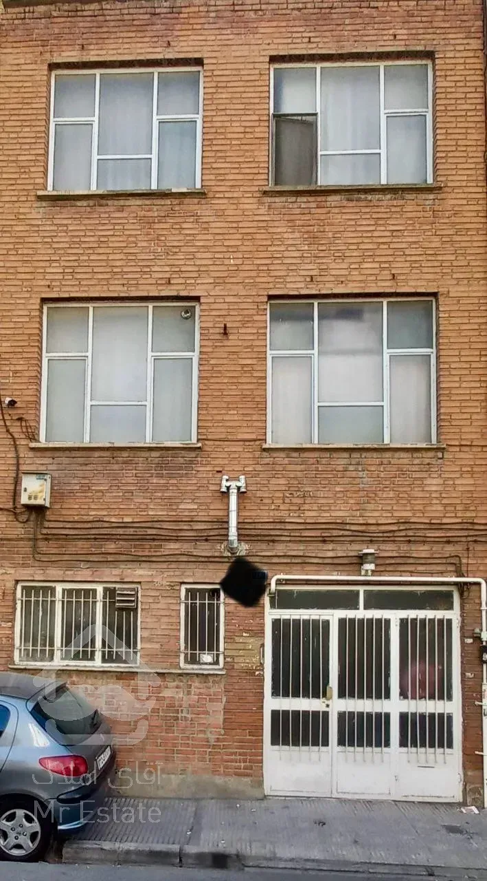 فروش حیاط دار