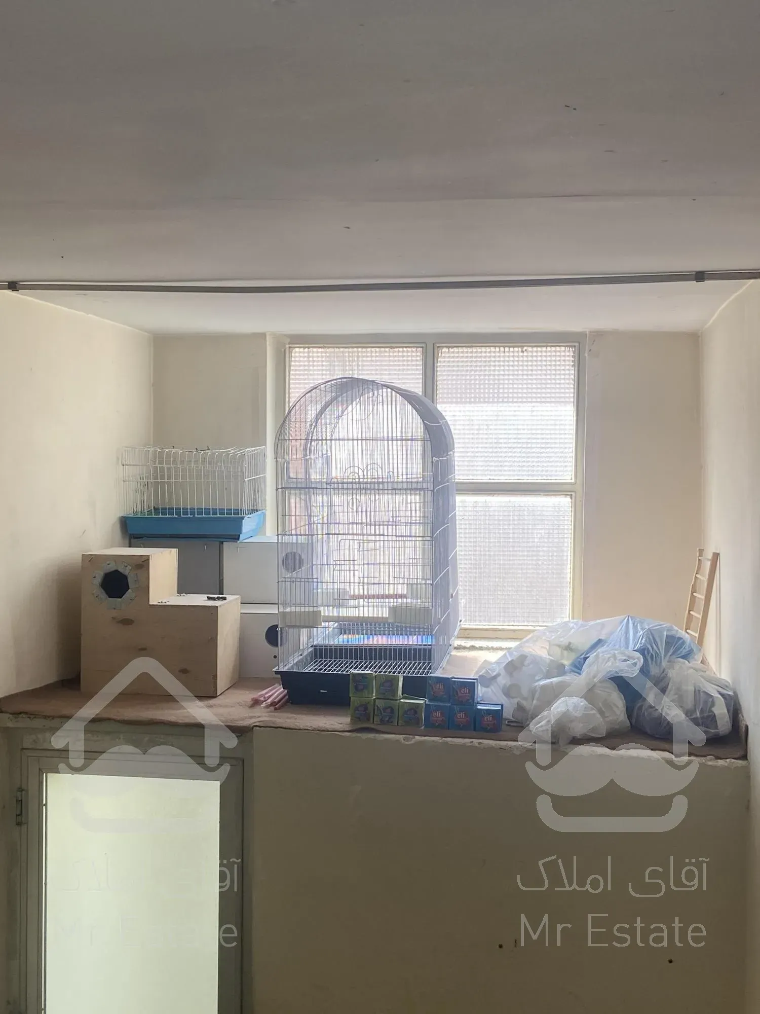 واگذاری سالن تکثیر طوطیسان با تمام امکانات