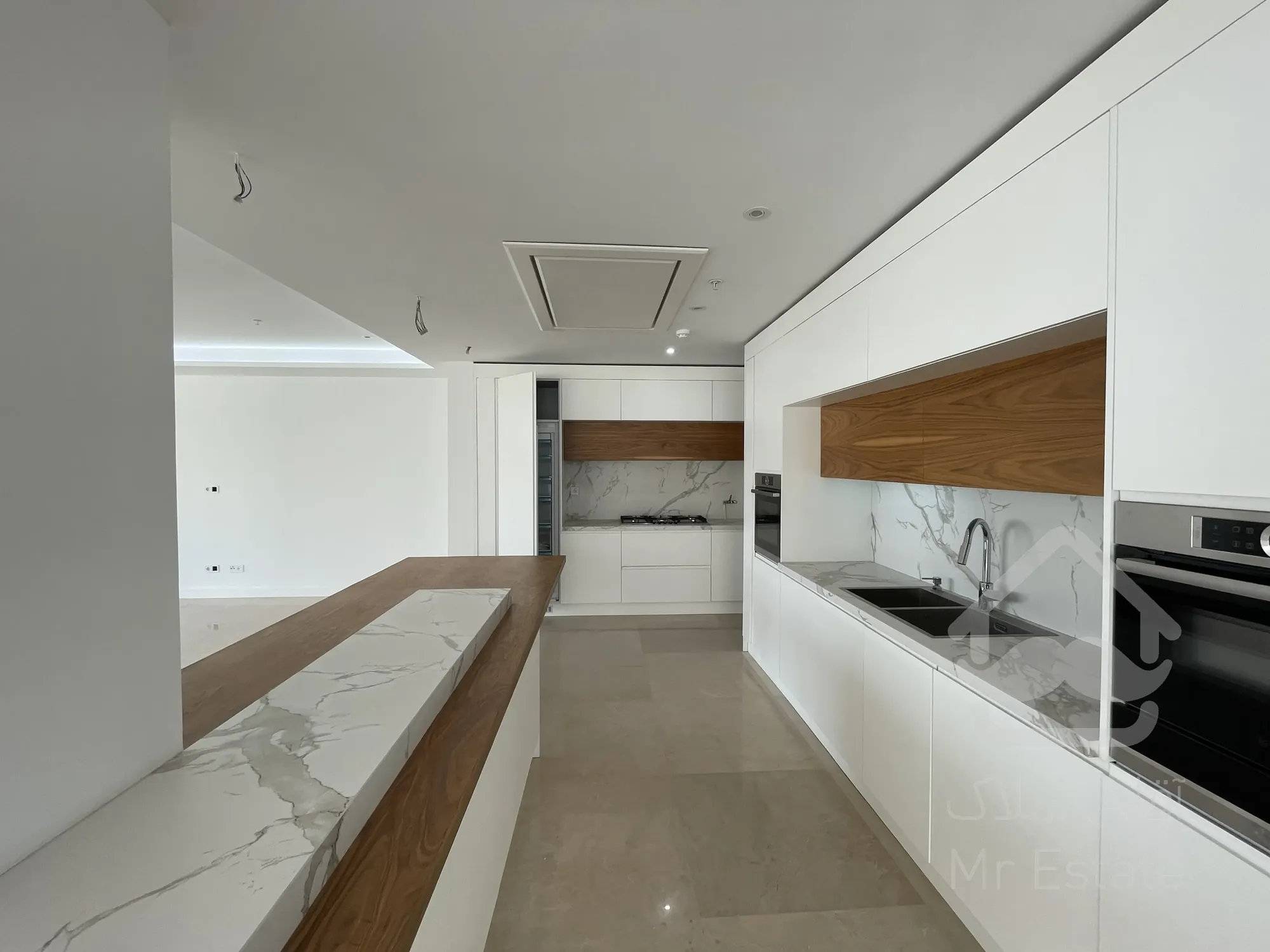 خرید اپارتمان ۲۲۰متر اجودانیه فول هوشمند مدرن