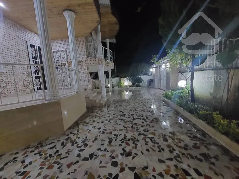 ۲۰۰ متر ویلا خوش قیمت در بندپی