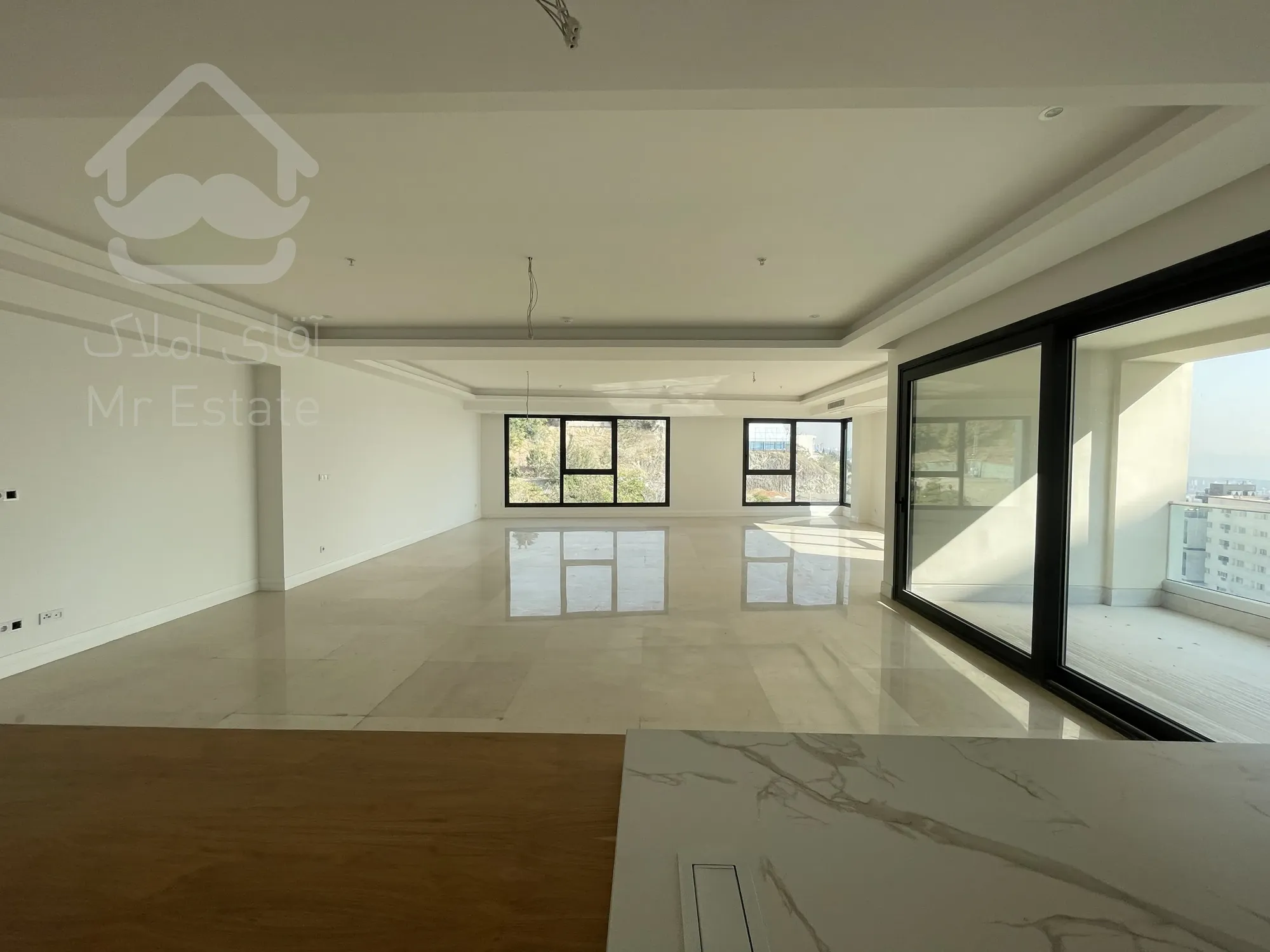 رهن و اجاره ۲۸۰متر آجودانیه مدرن فول مشاعات