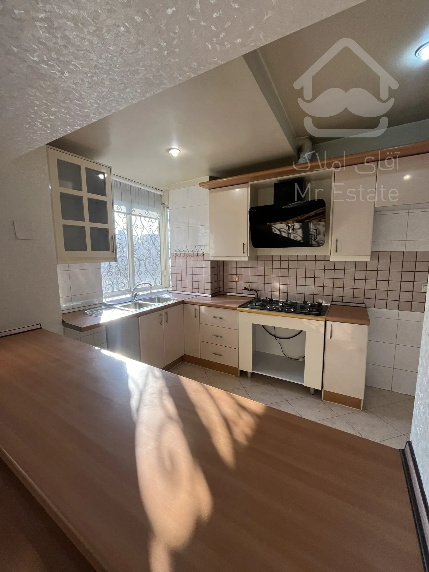 اجاره 140 متری پاسداران