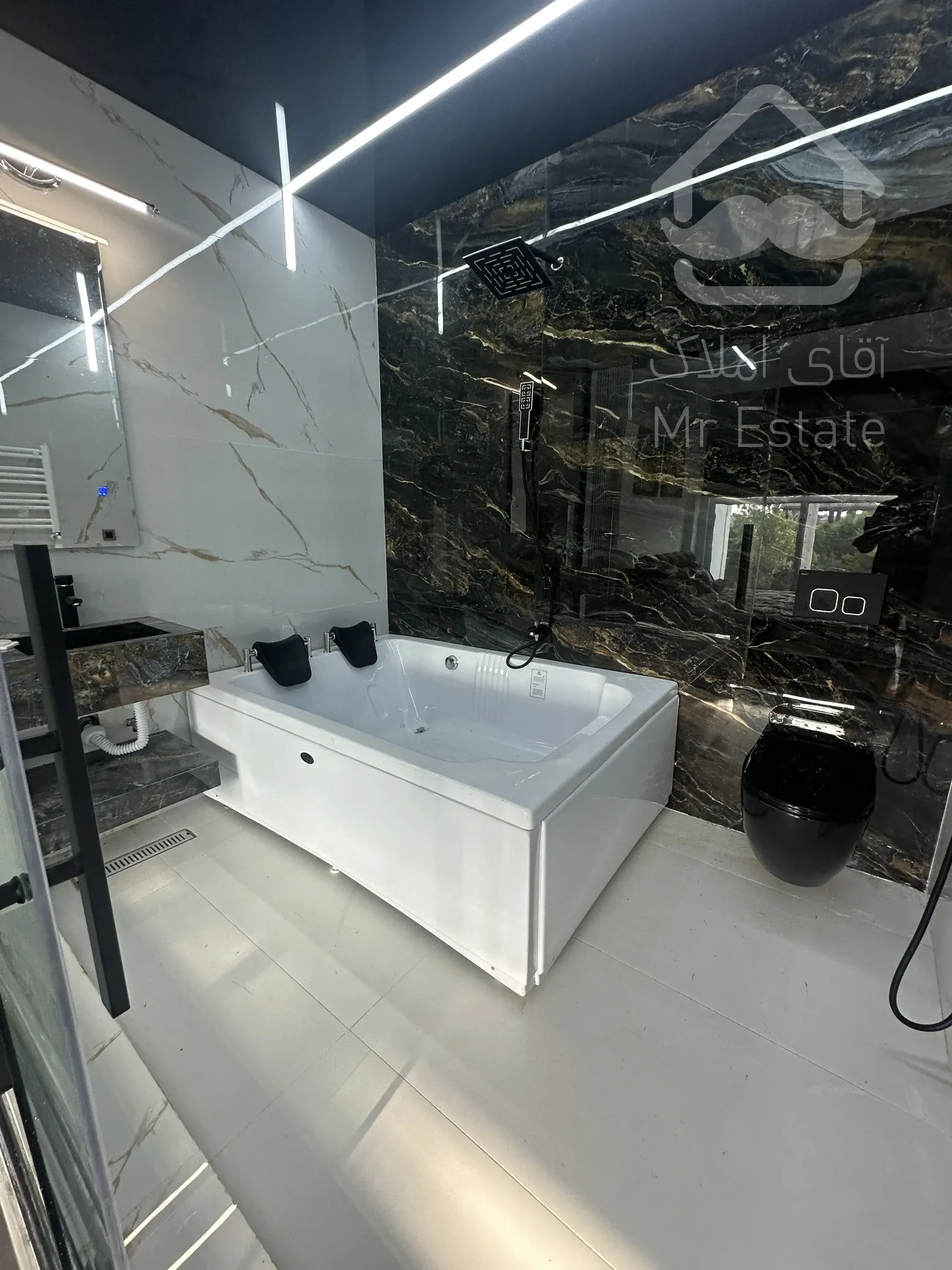 ۳۵۰ متر ویلا مدرن در بهترین منطقه نوشهر