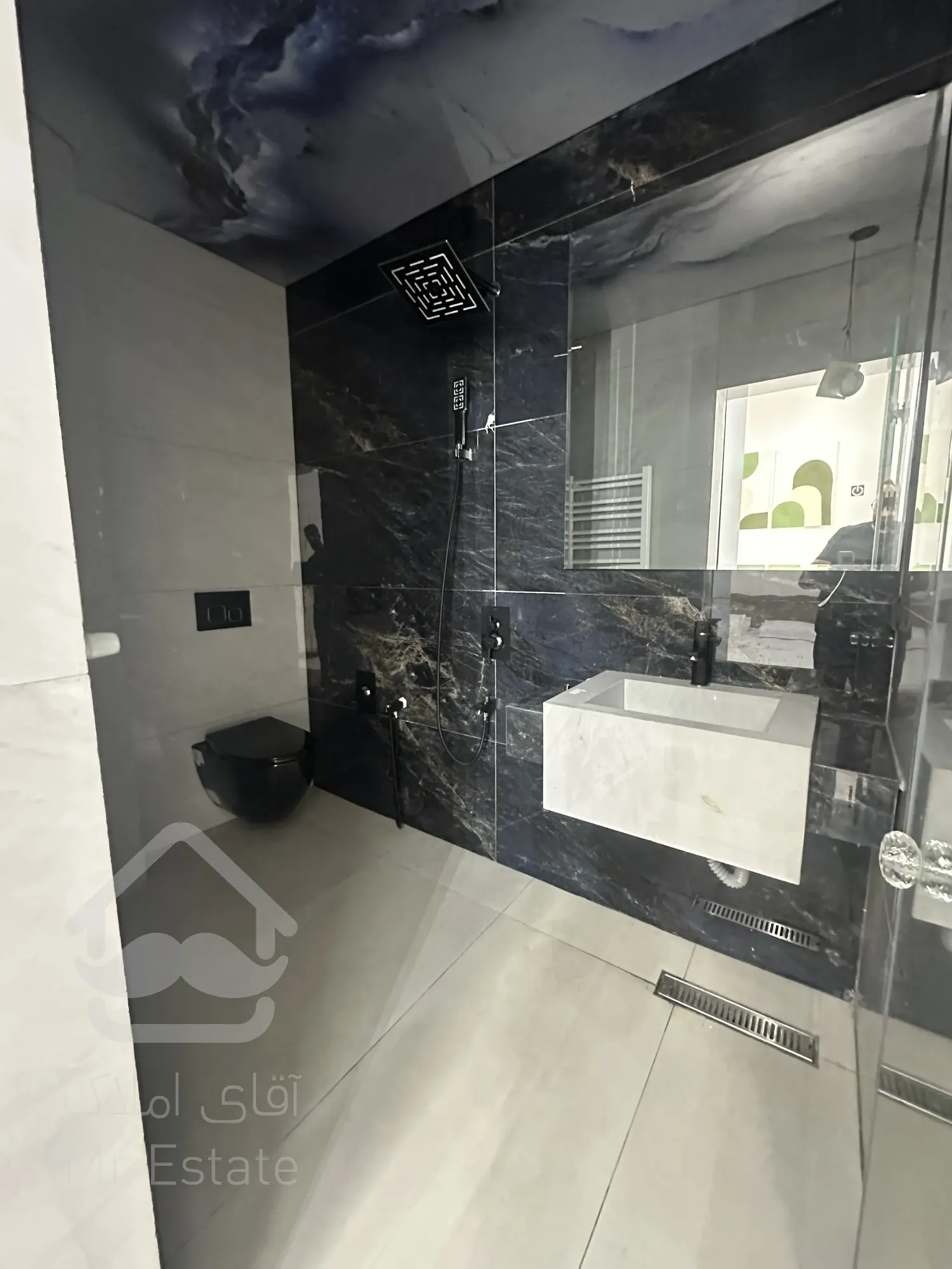 ۳۵۰ متر ویلا مدرن در بهترین منطقه نوشهر