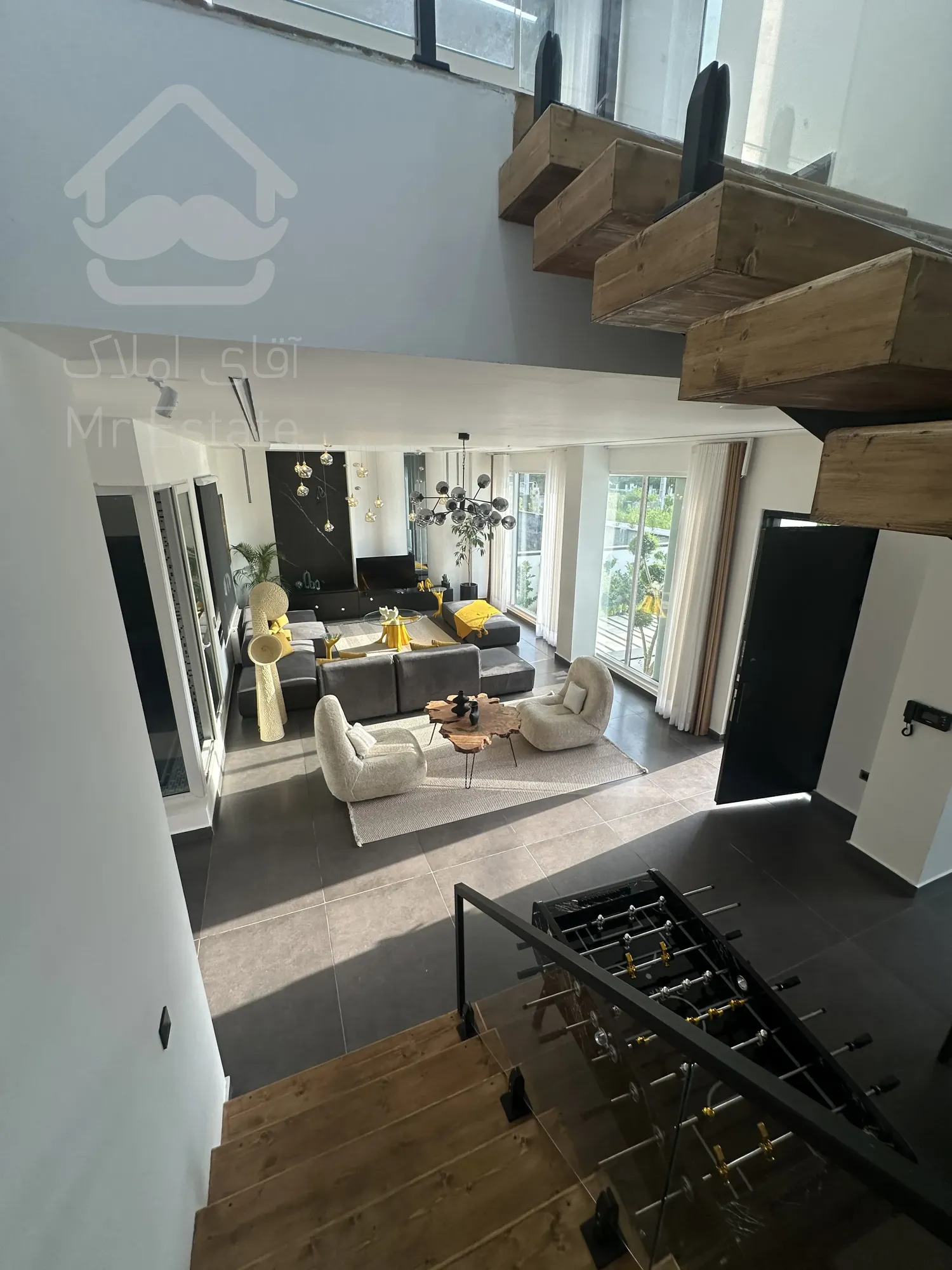 ۳۵۰ متر ویلا مدرن در بهترین منطقه نوشهر