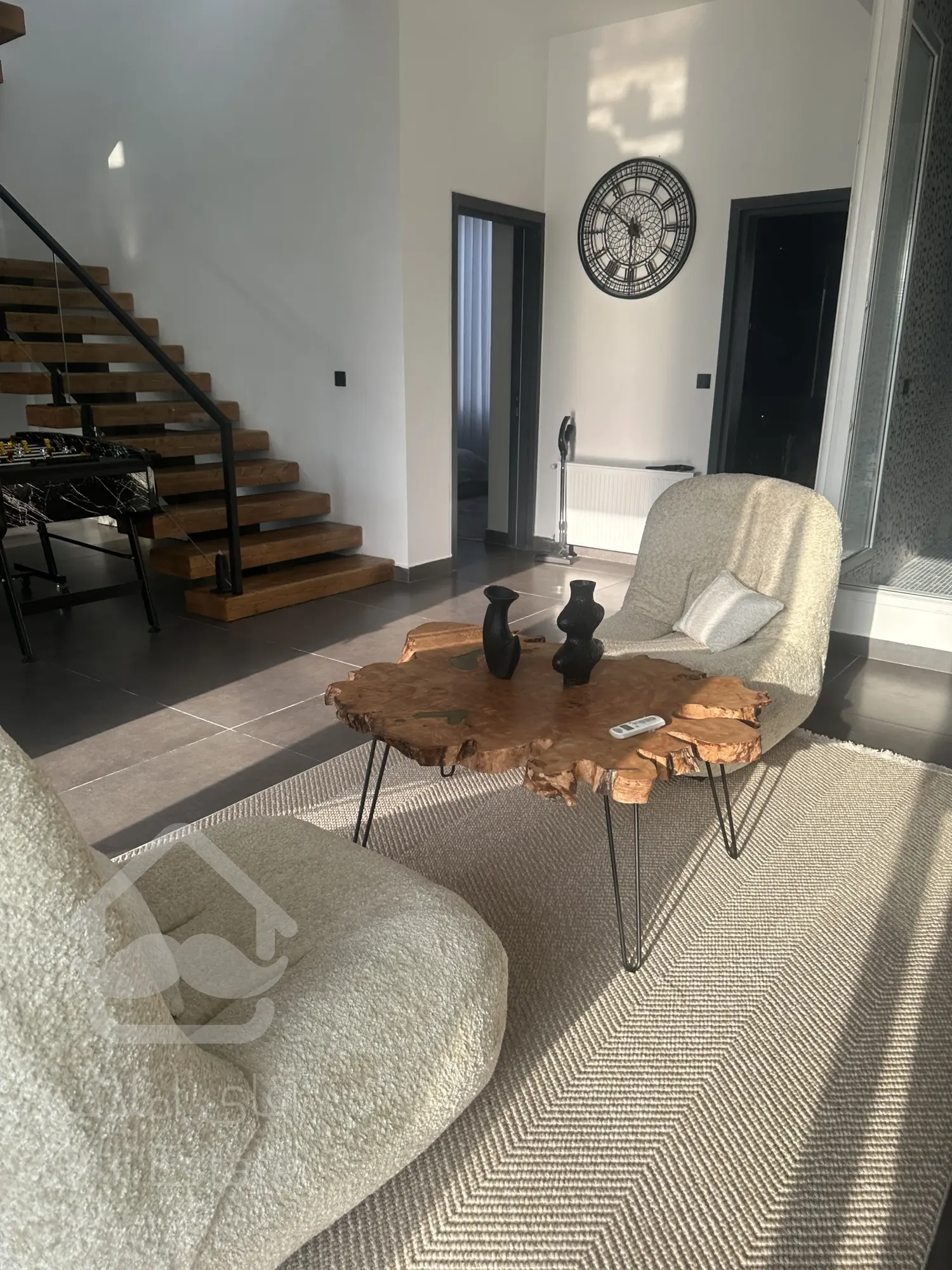 ۳۵۰ متر ویلا مدرن در بهترین منطقه نوشهر