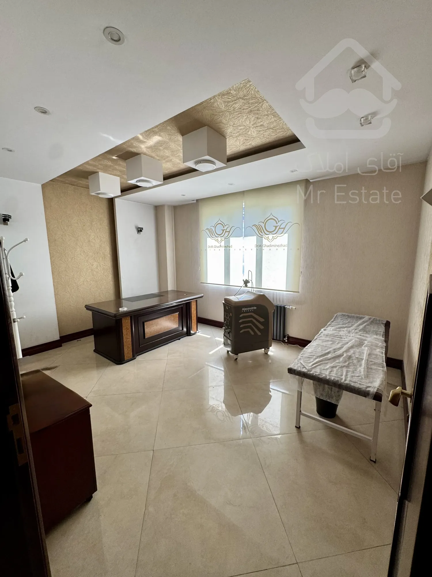 لوکیشن بی نظیر بر خیابان اندرزگو-145 متر